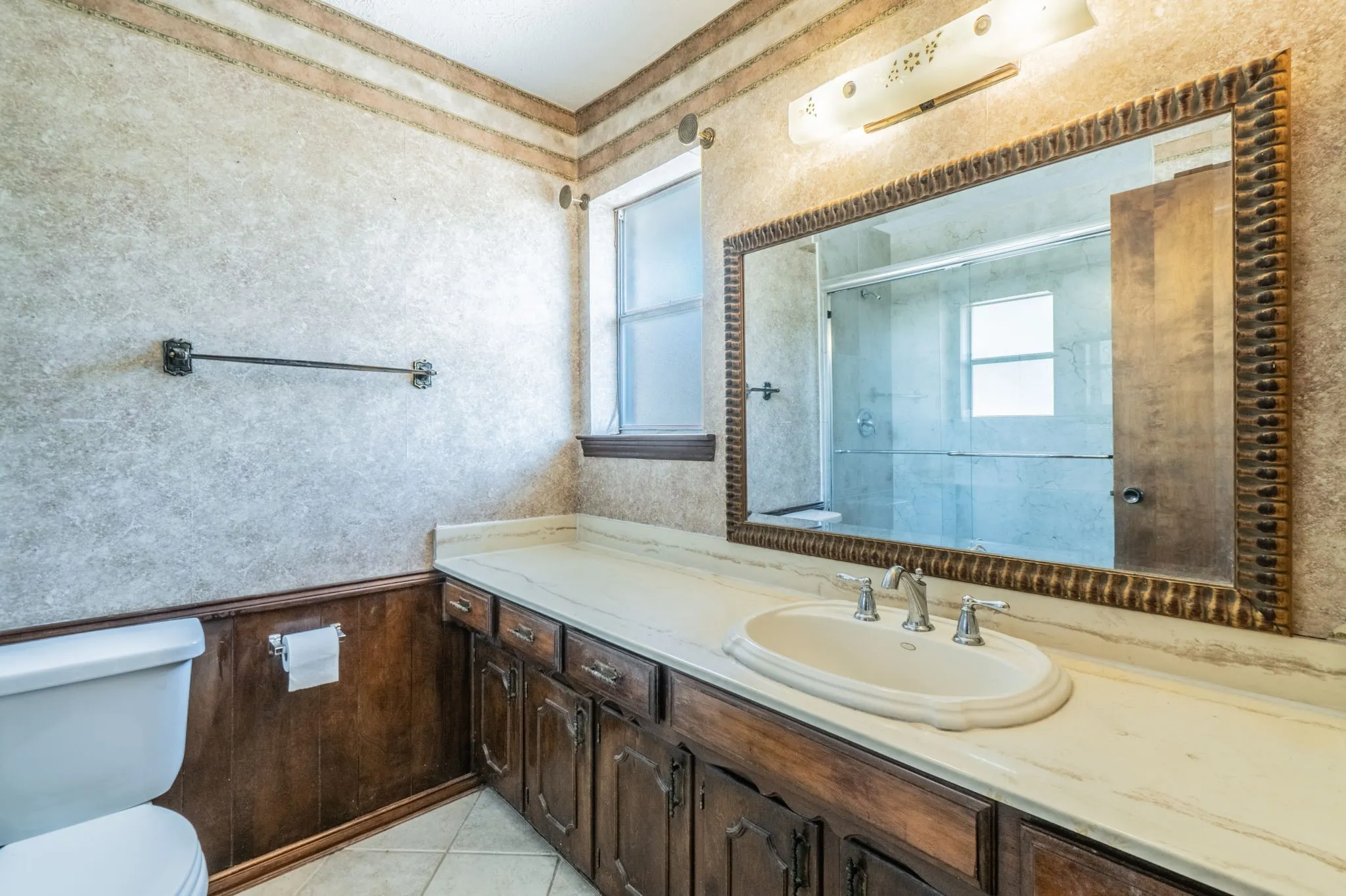 Single Family Residence For Sale in Denton County , 141 Villa Park Drive, Highland Village, Texas 75077, 4 Bedroom, 2 Bathroom, 2 Garage spaces, 2,232 Sqft, built in 1974, mls#21375658, Real Estate Agent in Highland Village, Homes For Sale in Denton county, Homes For Sale in Highland Village, Realtor in Highland Village Texas, Real Estate Brokerage Independent Realty Texas, Luminita Cordes Realtor