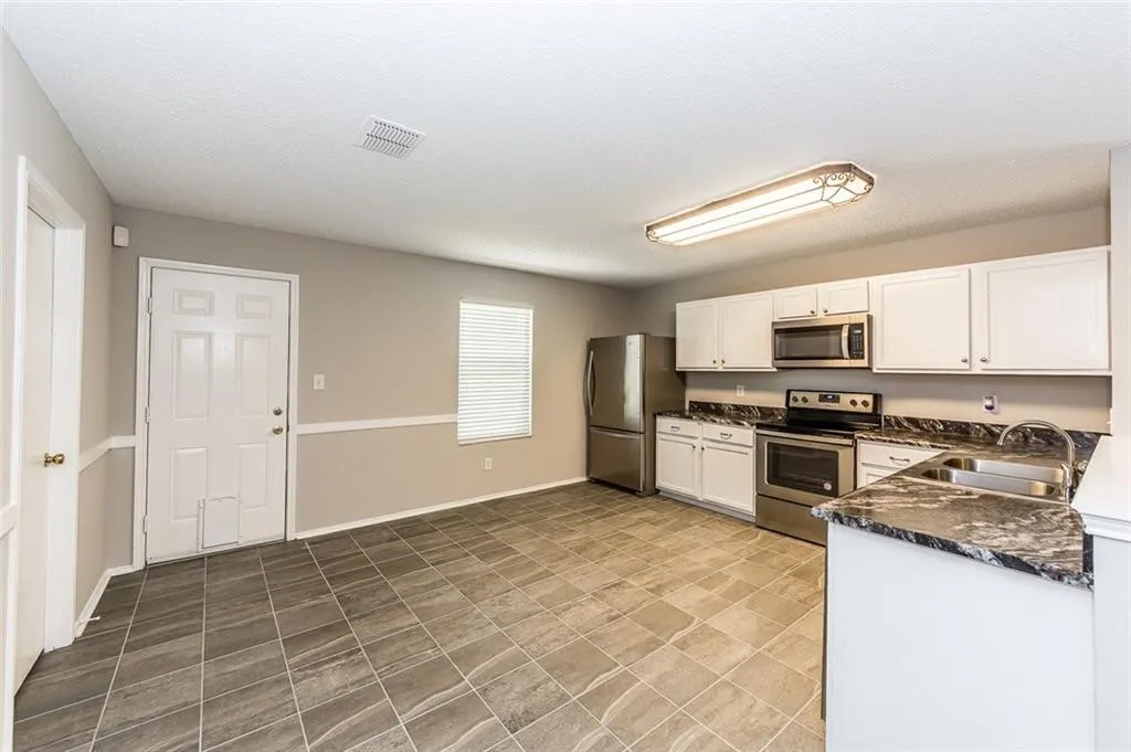 Single Family Residence For Sale in Collin County , 4504 Green Meadow Drive, Mc Kinney, Texas 75070, 3 Bedroom, 2 Bathroom, 2 Garage spaces, 1,687 Sqft, built in 1998, mls#21375659, Real Estate Agent in Mc Kinney, Homes For Sale in Collin county, Homes For Sale in Mc Kinney, Realtor in Mc Kinney Texas, Real Estate Brokerage Independent Realty Texas, Luminita Cordes Realtor