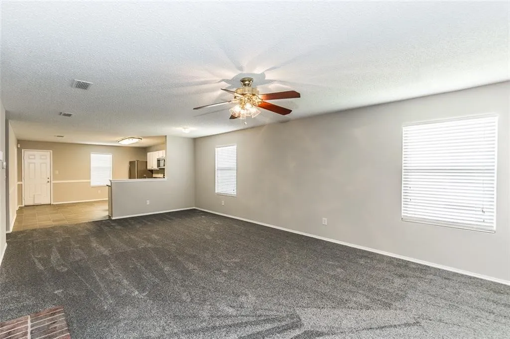 Single Family Residence For Sale in Collin County , 4504 Green Meadow Drive, Mc Kinney, Texas 75070, 3 Bedroom, 2 Bathroom, 2 Garage spaces, 1,687 Sqft, built in 1998, mls#21375659, Real Estate Agent in Mc Kinney, Homes For Sale in Collin county, Homes For Sale in Mc Kinney, Realtor in Mc Kinney Texas, Real Estate Brokerage Independent Realty Texas, Luminita Cordes Realtor