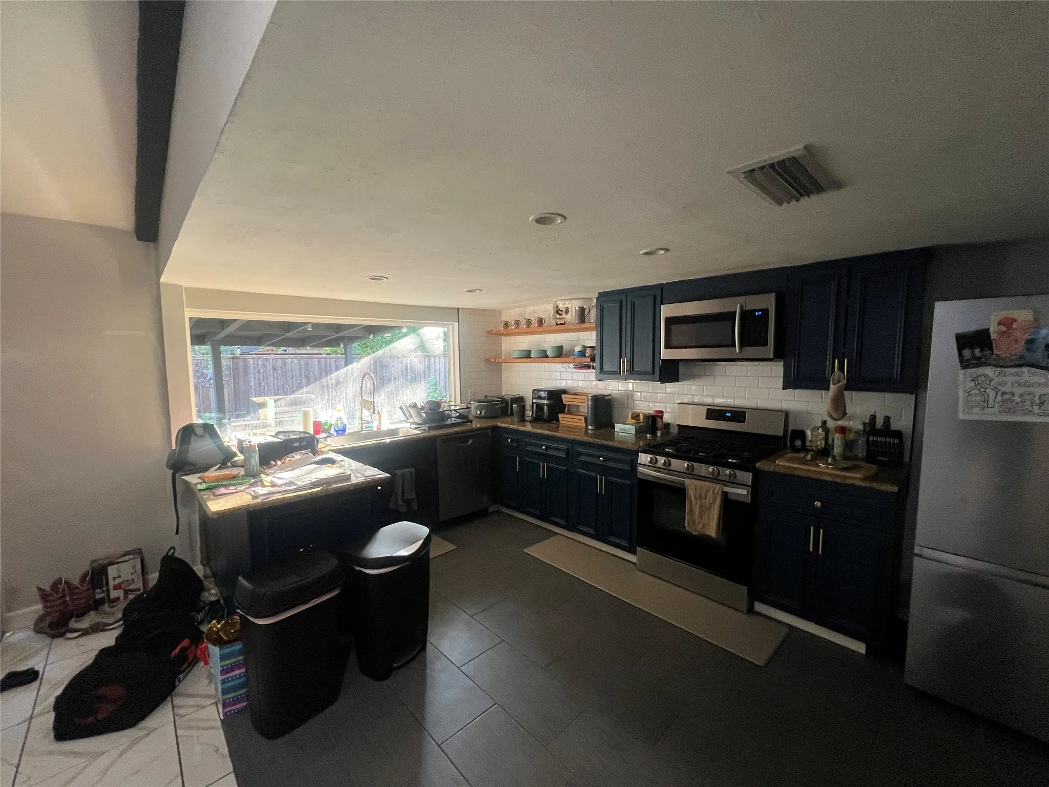 Single Family Residence For Sale in Dallas County , 4129 Mayflower Drive, Garland, Texas 75043, 4 Bedroom, 2 Bathroom, 2 Garage spaces, 1,934 Sqft, built in 1973, mls#21373554, Real Estate Agent in Garland, Homes For Sale in Dallas county, Homes For Sale in Garland, Realtor in Garland Texas, Real Estate Brokerage Independent Realty Texas, Luminita Cordes Realtor