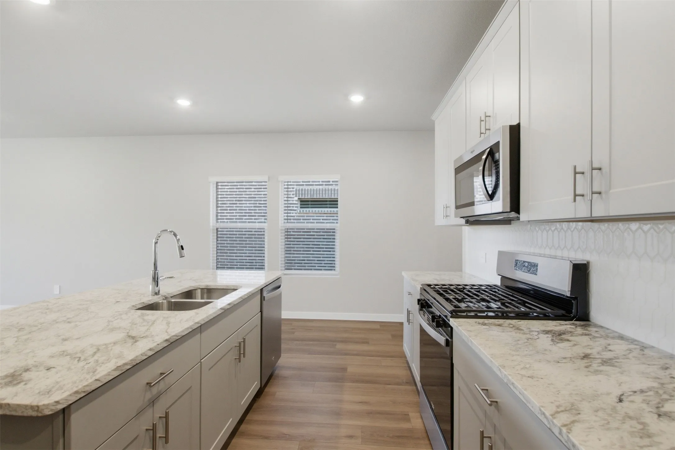 Single Family Residence For Rent in Collin County , 6015 Alderton Drive, Mc Kinney, Texas 75071, 3 Bedroom, 2 Bathroom, 2 Garage spaces, 1,551 Sqft, built in 2026, mls#21373842, Real Estate Agent in Mc Kinney, Homes For Rent in Collin county, Homes For Rent in Mc Kinney, Realtor in Mc Kinney Texas, Real Estate Brokerage Independent Realty Texas, Luminita Cordes Realtor