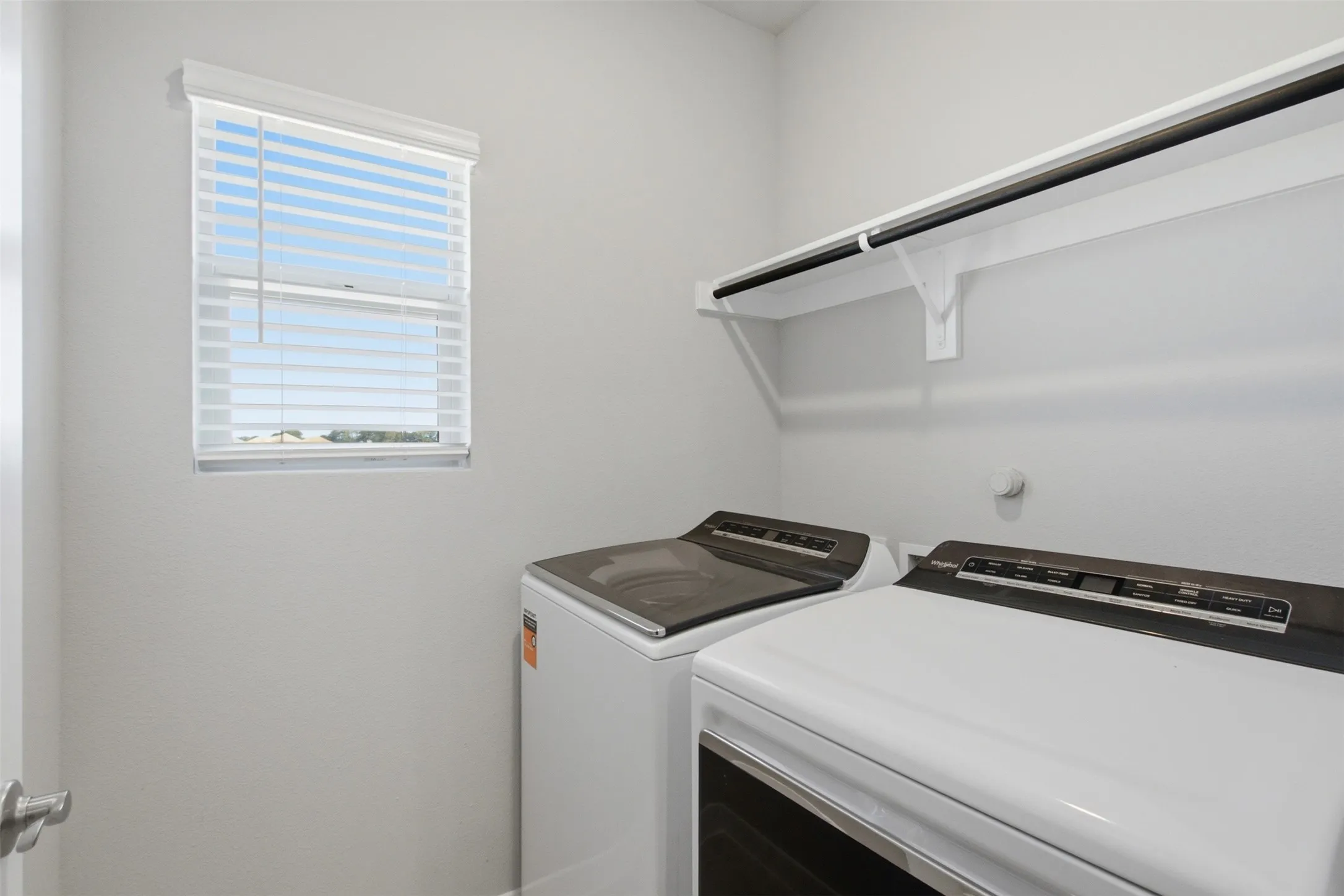Single Family Residence For Rent in Collin County , 6015 Alderton Drive, Mc Kinney, Texas 75071, 3 Bedroom, 2 Bathroom, 2 Garage spaces, 1,551 Sqft, built in 2026, mls#21373842, Real Estate Agent in Mc Kinney, Homes For Rent in Collin county, Homes For Rent in Mc Kinney, Realtor in Mc Kinney Texas, Real Estate Brokerage Independent Realty Texas, Luminita Cordes Realtor