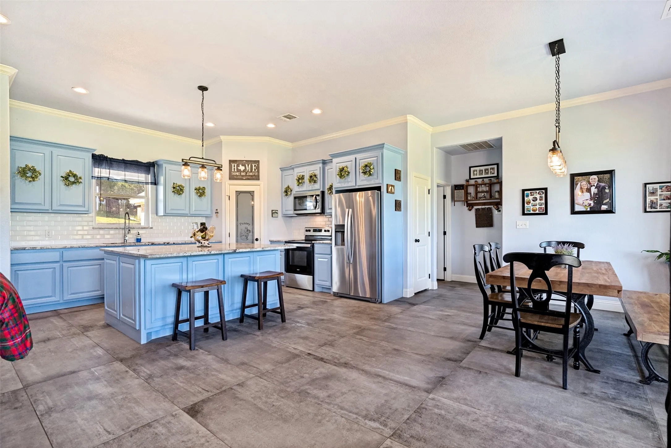 Single Family Residence For Rent in Hood County , 2128 Christine Drive, Granbury, Texas 76048, 3 Bedroom, 2 Bathroom, 2 Garage spaces, 1,844 Sqft, built in 2021, mls#21375678, Real Estate Agent in Granbury, Homes For Rent in Hood county, Homes For Rent in Granbury, Realtor in Granbury Texas, Real Estate Brokerage Independent Realty Texas, Luminita Cordes Realtor