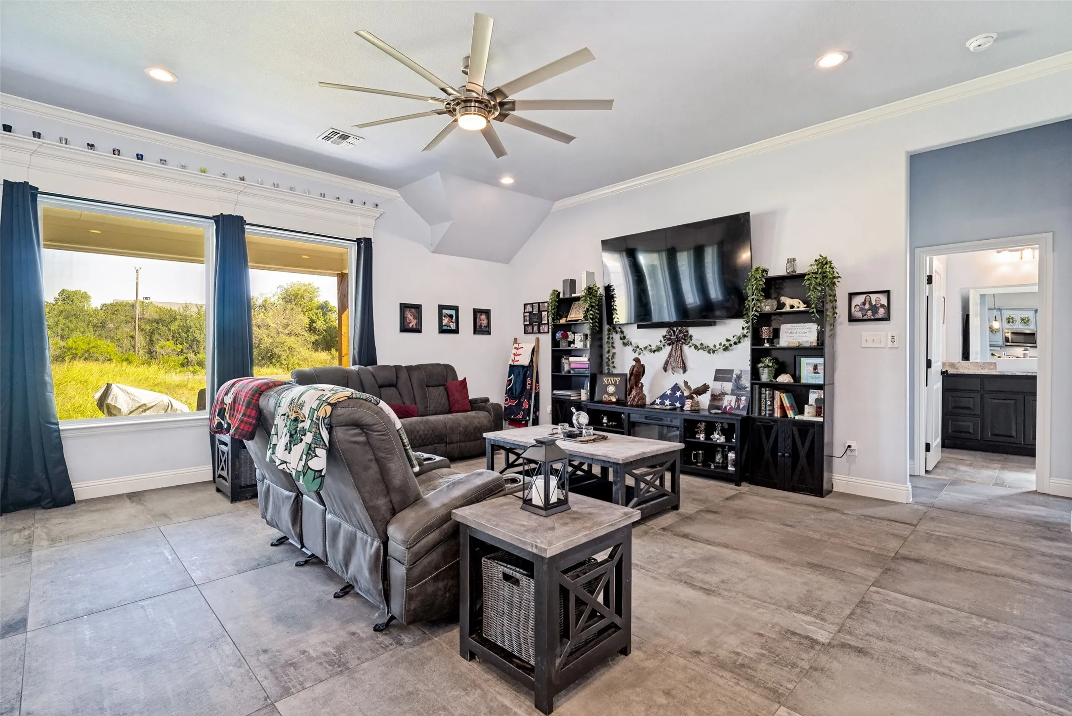 Single Family Residence For Rent in Hood County , 2128 Christine Drive, Granbury, Texas 76048, 3 Bedroom, 2 Bathroom, 2 Garage spaces, 1,844 Sqft, built in 2021, mls#21375678, Real Estate Agent in Granbury, Homes For Rent in Hood county, Homes For Rent in Granbury, Realtor in Granbury Texas, Real Estate Brokerage Independent Realty Texas, Luminita Cordes Realtor