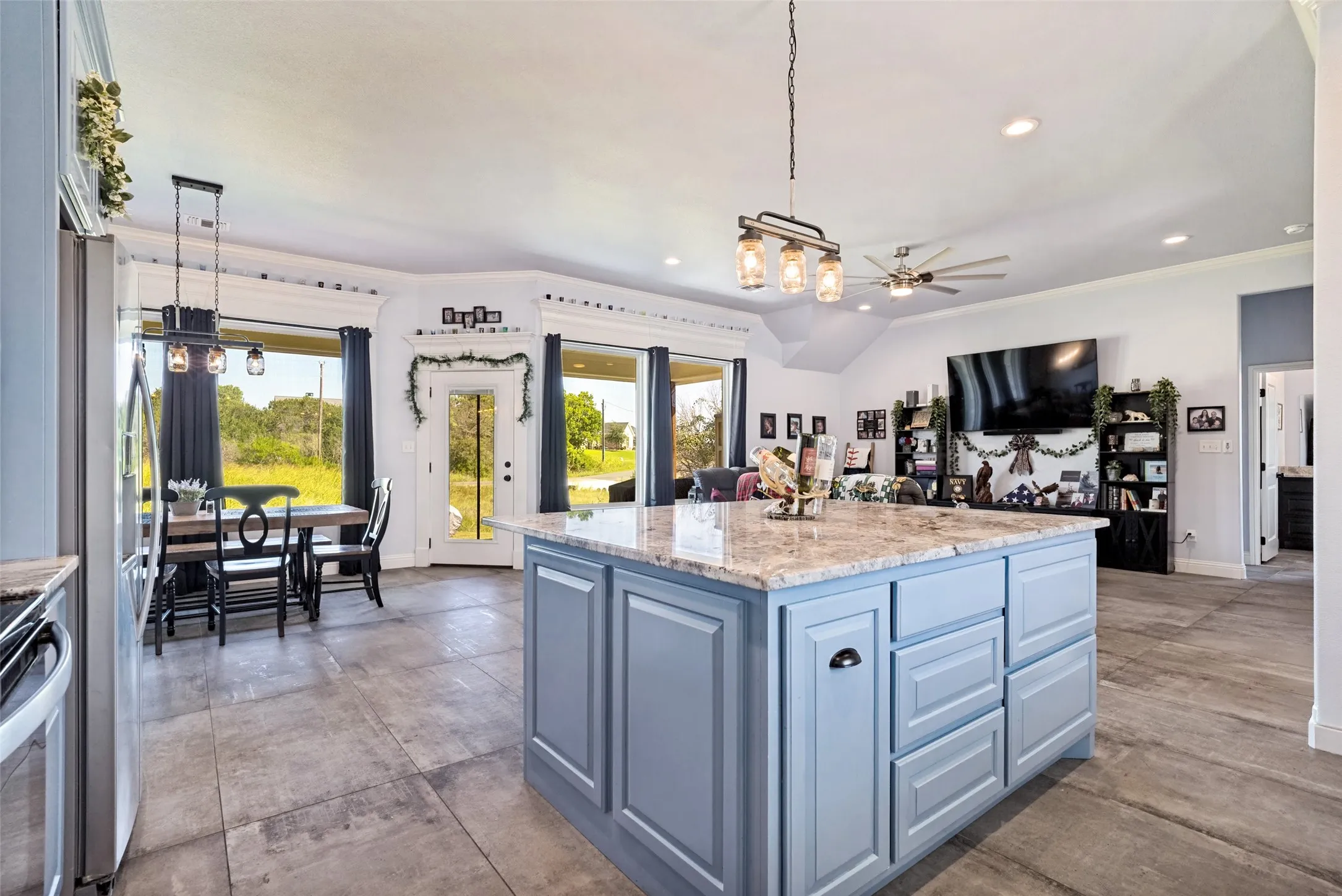 Single Family Residence For Rent in Hood County , 2128 Christine Drive, Granbury, Texas 76048, 3 Bedroom, 2 Bathroom, 2 Garage spaces, 1,844 Sqft, built in 2021, mls#21375678, Real Estate Agent in Granbury, Homes For Rent in Hood county, Homes For Rent in Granbury, Realtor in Granbury Texas, Real Estate Brokerage Independent Realty Texas, Luminita Cordes Realtor