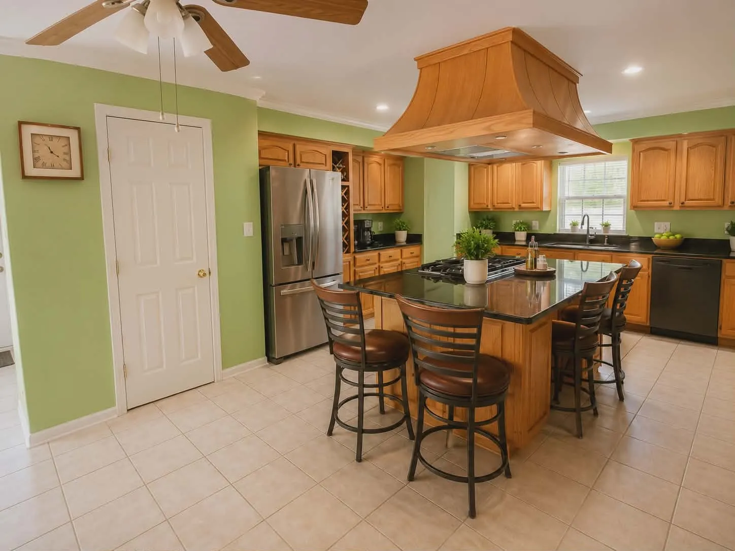 Single Family Residence For Sale in Johnson County , 3711 Dove Creek Road, Cleburne, Texas 76031, 4 Bedroom, 3 Bathroom, 2 Garage spaces, 2,844 Sqft, built in 1999, mls#21375679, Real Estate Agent in Cleburne, Homes For Sale in Johnson county, Homes For Sale in Cleburne, Realtor in Cleburne Texas, Real Estate Brokerage Independent Realty Texas, Luminita Cordes Realtor