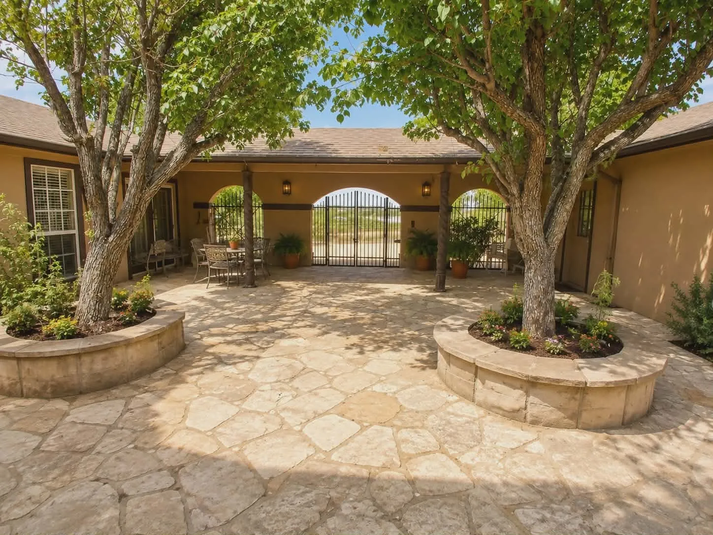 Single Family Residence For Sale in Johnson County , 3711 Dove Creek Road, Cleburne, Texas 76031, 4 Bedroom, 3 Bathroom, 2 Garage spaces, 2,844 Sqft, built in 1999, mls#21375679, Real Estate Agent in Cleburne, Homes For Sale in Johnson county, Homes For Sale in Cleburne, Realtor in Cleburne Texas, Real Estate Brokerage Independent Realty Texas, Luminita Cordes Realtor
