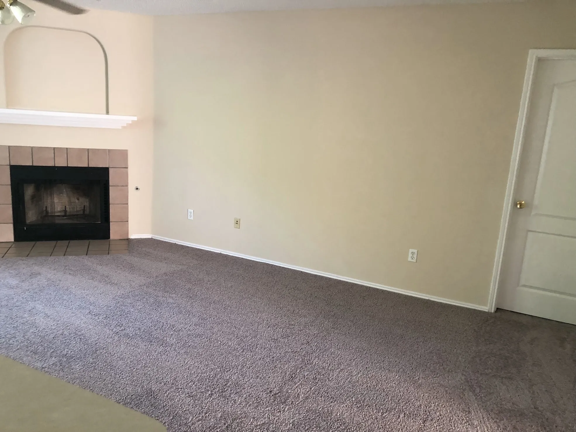 Single Family Residence For Rent in Dallas County , 4716 Lee Hutson Lane, Sachse, Texas 75048, 4 Bedroom, 2 Bathroom, 2 Garage spaces, 2,130 Sqft, built in 1999, mls#21375680, Real Estate Agent in Sachse, Homes For Rent in Dallas county, Homes For Rent in Sachse, Realtor in Sachse Texas, Real Estate Brokerage Independent Realty Texas, Luminita Cordes Realtor