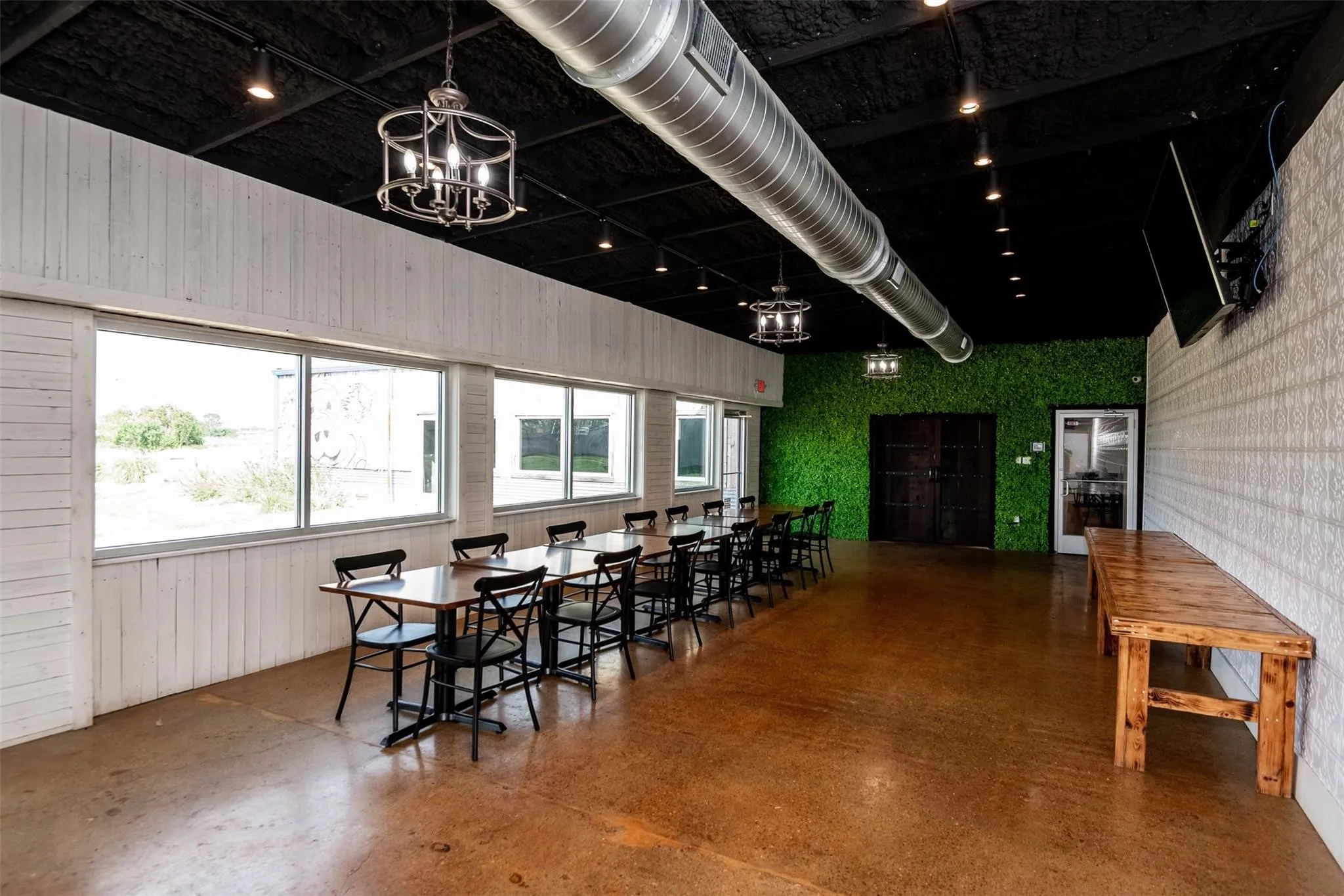 Business For Sale in Ellis County , 3921 S Highway 287, Waxahachie, Texas 75165, 0, 0, Garage spaces, 0 Sqft, built in 2012, mls#21374812, Real Estate Agent in Waxahachie, Homes For Sale in Ellis county, Homes For Sale in Waxahachie, Realtor in Waxahachie Texas, Real Estate Brokerage Independent Realty Texas, Luminita Cordes Realtor