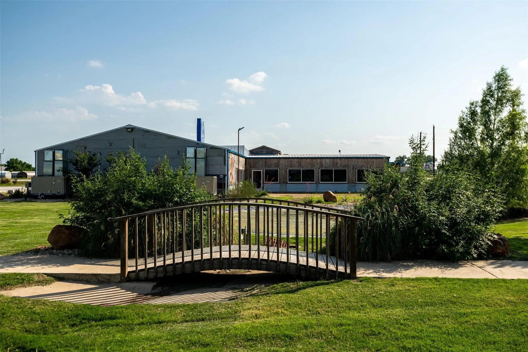 Business For Sale in Ellis County , 3921 S Highway 287, Waxahachie, Texas 75165, 0, 0, Garage spaces, 0 Sqft, built in 2012, mls#21374812, Real Estate Agent in Waxahachie, Homes For Sale in Ellis county, Homes For Sale in Waxahachie, Realtor in Waxahachie Texas, Real Estate Brokerage Independent Realty Texas, Luminita Cordes Realtor
