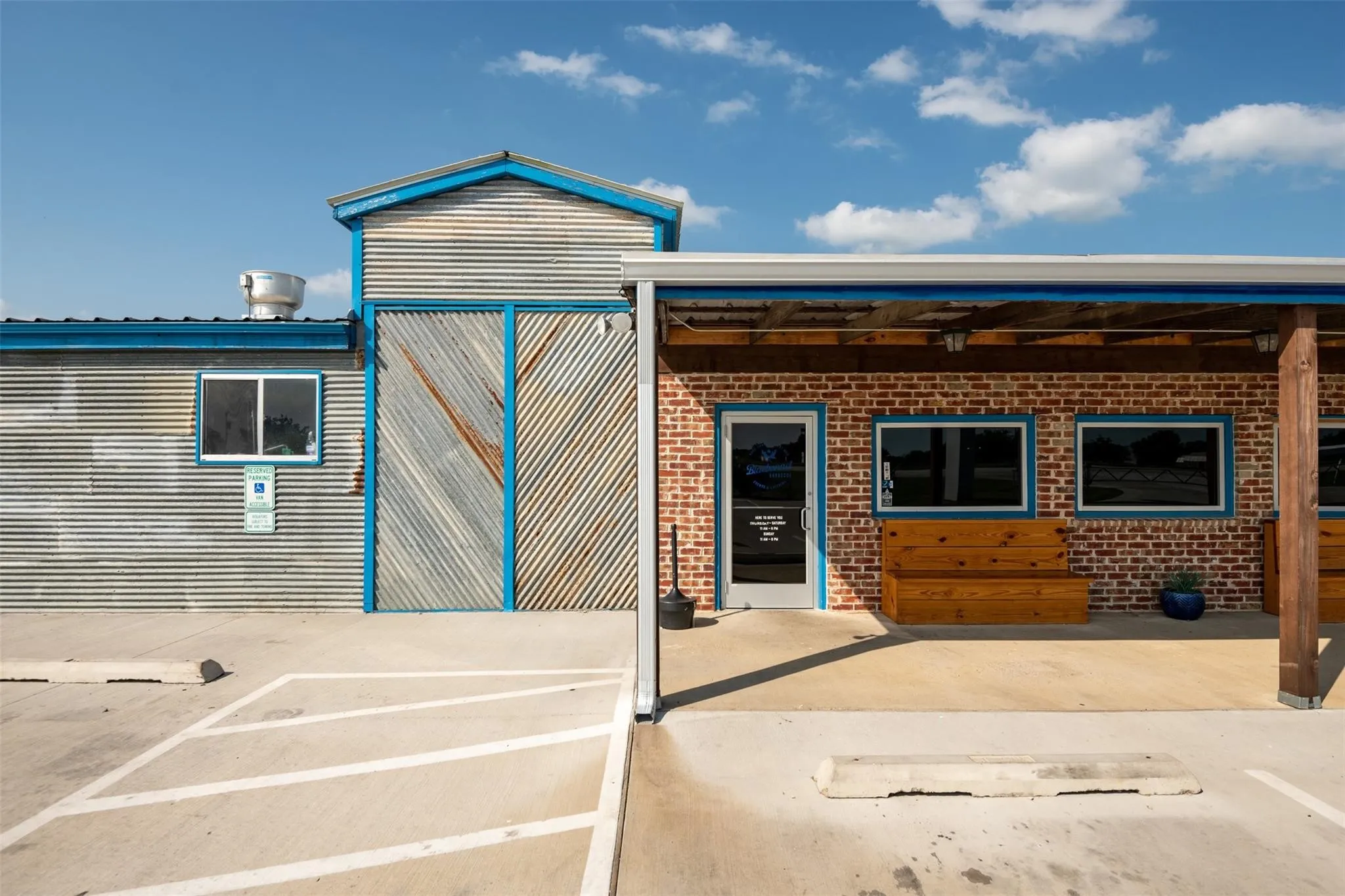 Business For Sale in Ellis County , 3921 S Highway 287, Waxahachie, Texas 75165, 0, 0, Garage spaces, 0 Sqft, built in 2012, mls#21374812, Real Estate Agent in Waxahachie, Homes For Sale in Ellis county, Homes For Sale in Waxahachie, Realtor in Waxahachie Texas, Real Estate Brokerage Independent Realty Texas, Luminita Cordes Realtor