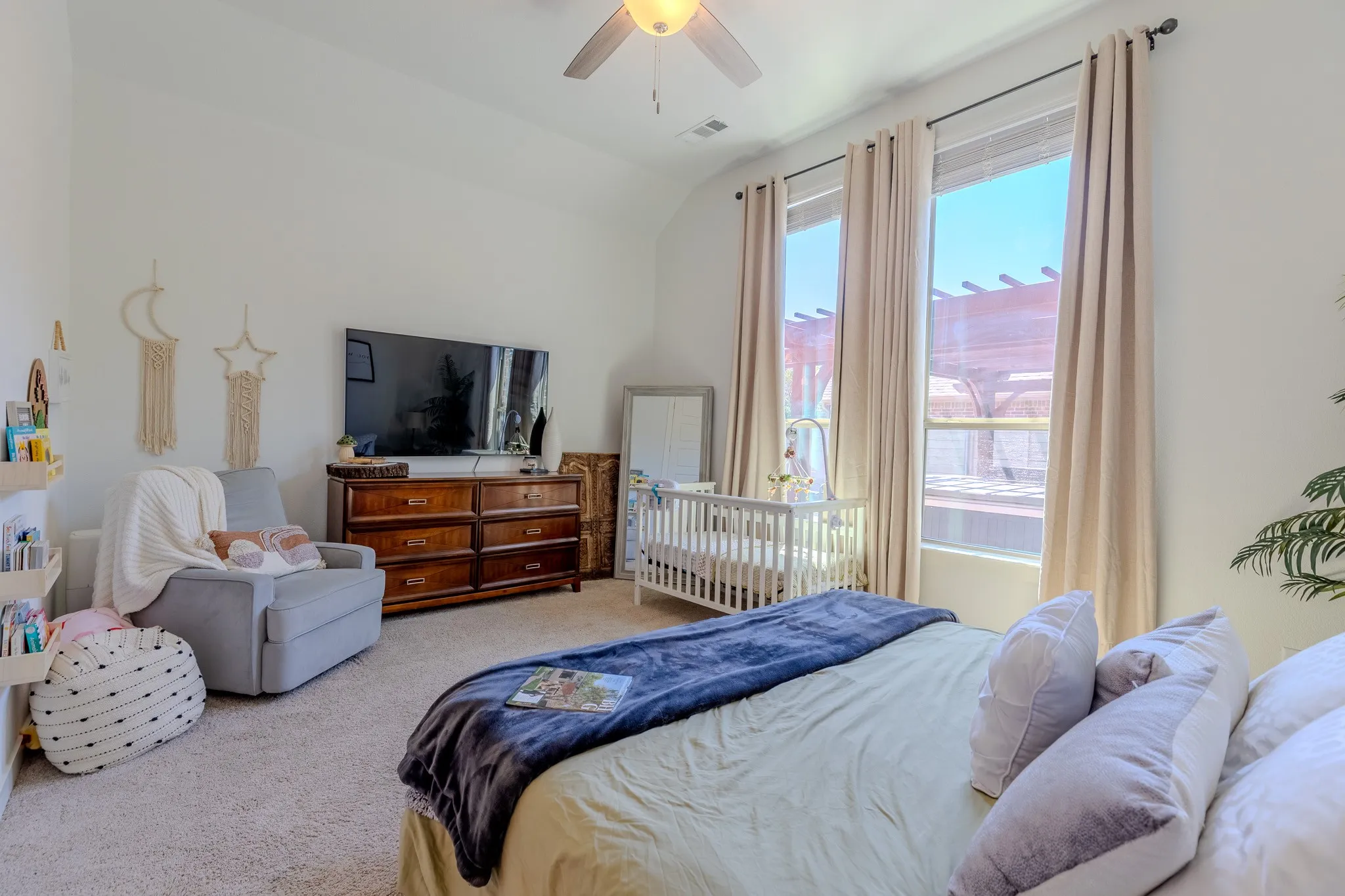 Single Family Residence For Sale in Denton County , 1801 Waxwing Trail, Northlake, Texas 76226, 4 Bedroom, 3 Bathroom, 2 Garage spaces, 2,074 Sqft, built in 2018, mls#21374162, Real Estate Agent in Northlake, Homes For Sale in Denton county, Homes For Sale in Northlake, Realtor in Northlake Texas, Real Estate Brokerage Independent Realty Texas, Luminita Cordes Realtor