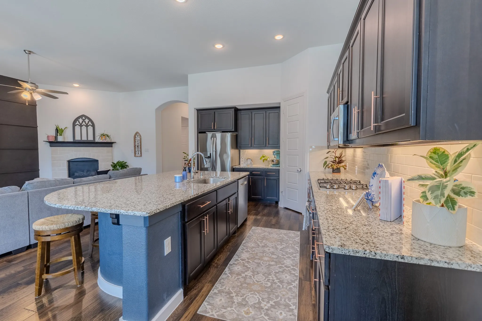 Single Family Residence For Sale in Denton County , 1801 Waxwing Trail, Northlake, Texas 76226, 4 Bedroom, 3 Bathroom, 2 Garage spaces, 2,074 Sqft, built in 2018, mls#21374162, Real Estate Agent in Northlake, Homes For Sale in Denton county, Homes For Sale in Northlake, Realtor in Northlake Texas, Real Estate Brokerage Independent Realty Texas, Luminita Cordes Realtor