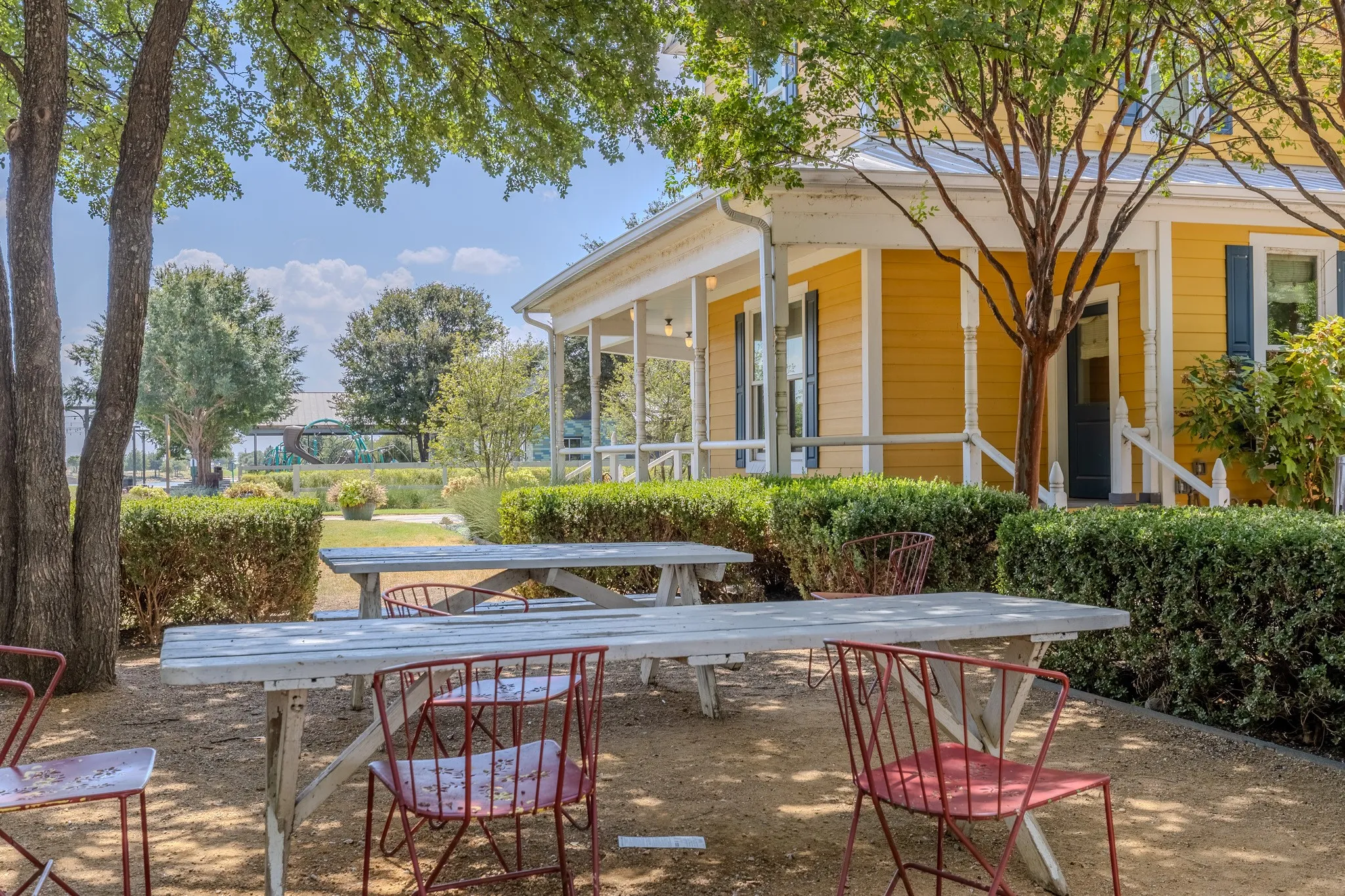 Single Family Residence For Sale in Denton County , 1801 Waxwing Trail, Northlake, Texas 76226, 4 Bedroom, 3 Bathroom, 2 Garage spaces, 2,074 Sqft, built in 2018, mls#21374162, Real Estate Agent in Northlake, Homes For Sale in Denton county, Homes For Sale in Northlake, Realtor in Northlake Texas, Real Estate Brokerage Independent Realty Texas, Luminita Cordes Realtor