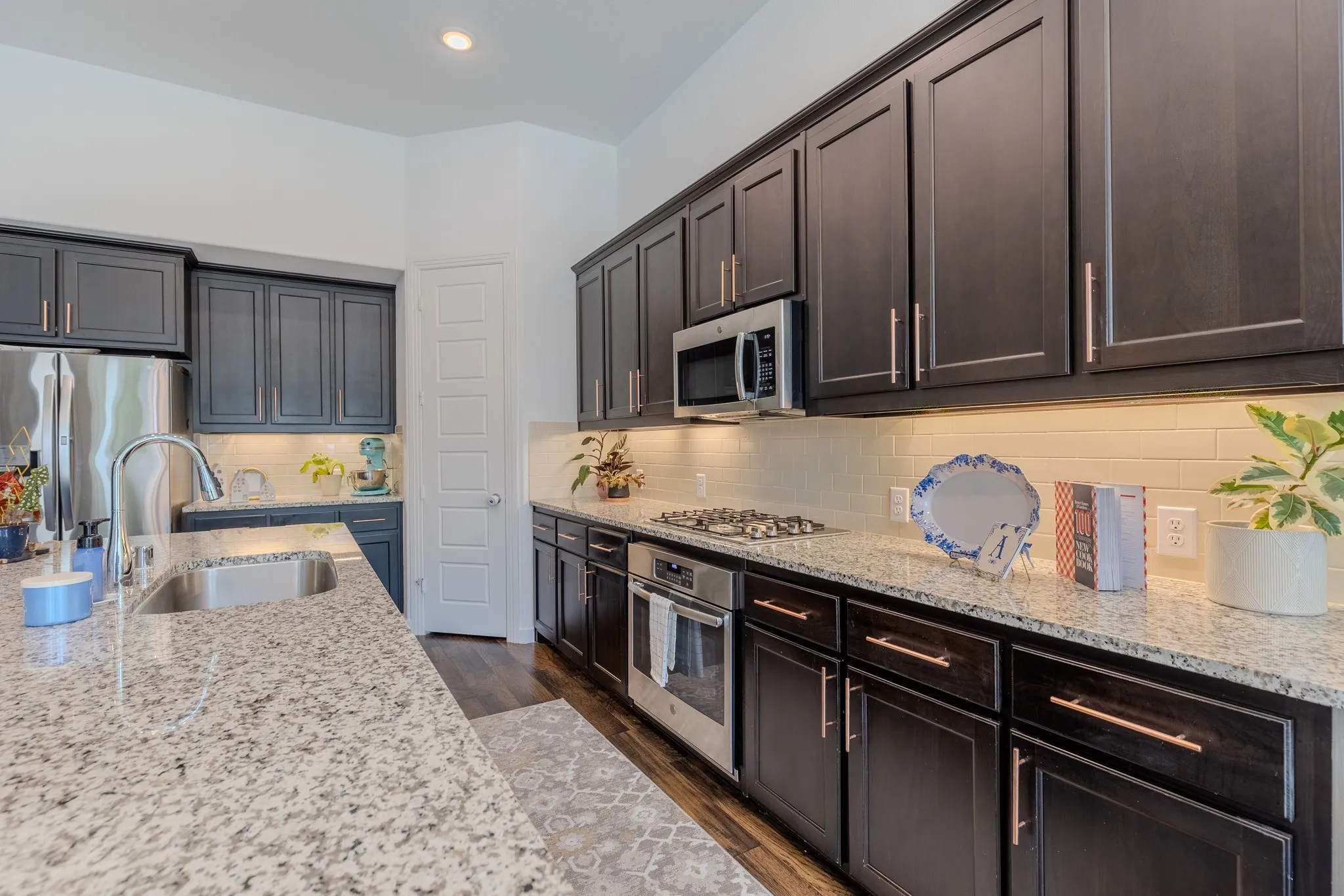 Single Family Residence For Sale in Denton County , 1801 Waxwing Trail, Northlake, Texas 76226, 4 Bedroom, 3 Bathroom, 2 Garage spaces, 2,074 Sqft, built in 2018, mls#21374162, Real Estate Agent in Northlake, Homes For Sale in Denton county, Homes For Sale in Northlake, Realtor in Northlake Texas, Real Estate Brokerage Independent Realty Texas, Luminita Cordes Realtor
