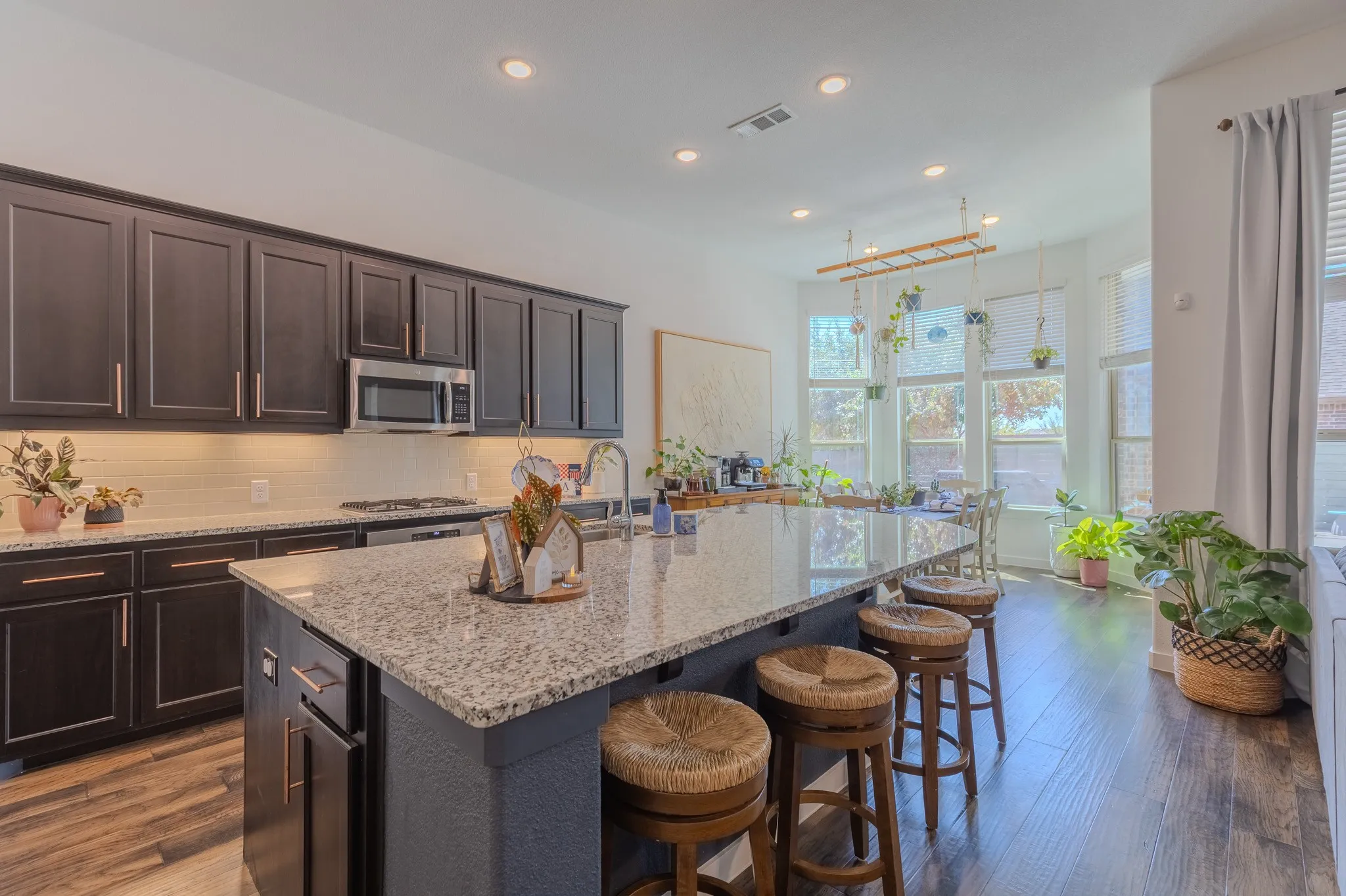 Single Family Residence For Sale in Denton County , 1801 Waxwing Trail, Northlake, Texas 76226, 4 Bedroom, 3 Bathroom, 2 Garage spaces, 2,074 Sqft, built in 2018, mls#21374162, Real Estate Agent in Northlake, Homes For Sale in Denton county, Homes For Sale in Northlake, Realtor in Northlake Texas, Real Estate Brokerage Independent Realty Texas, Luminita Cordes Realtor