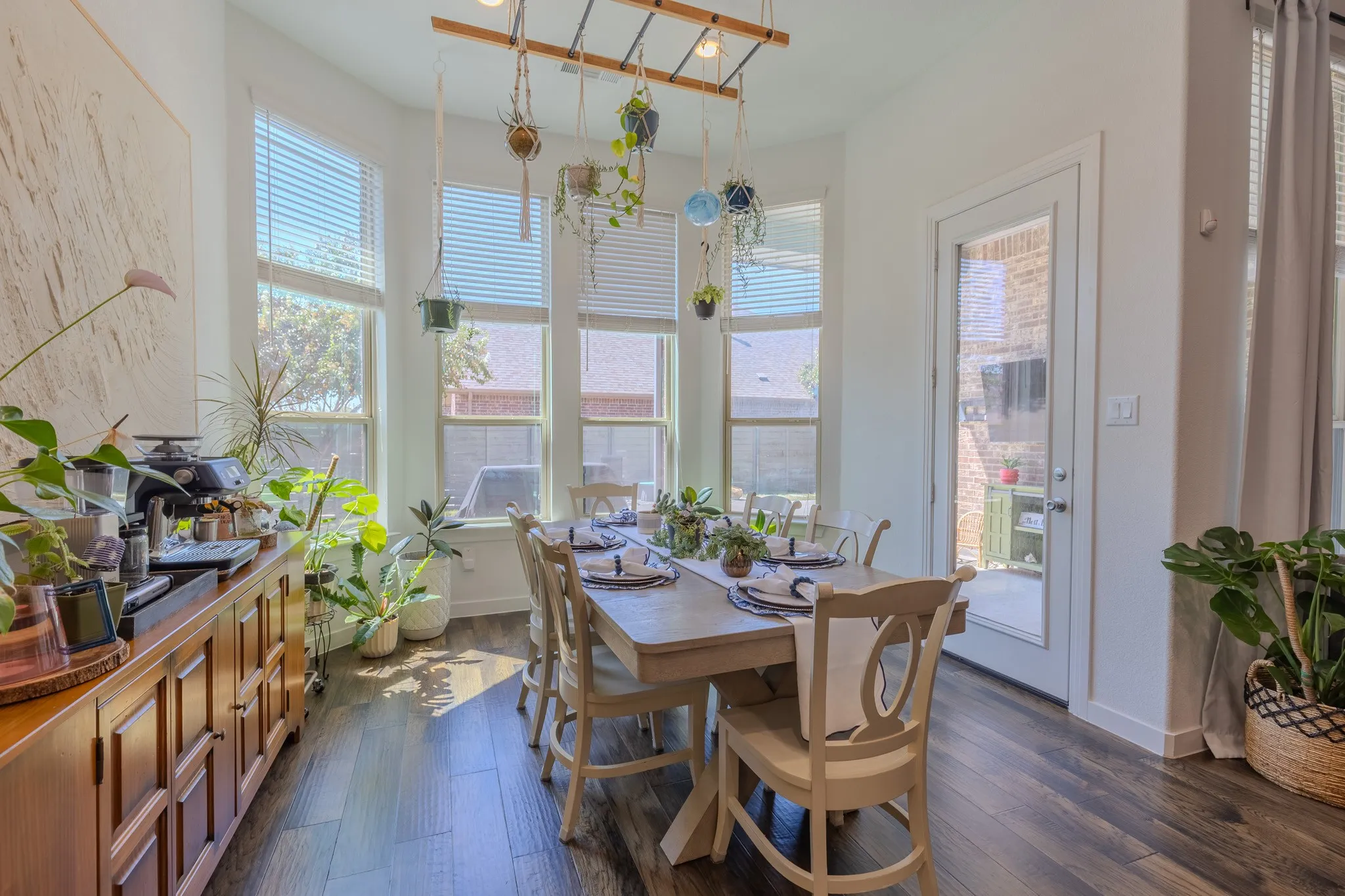 Single Family Residence For Sale in Denton County , 1801 Waxwing Trail, Northlake, Texas 76226, 4 Bedroom, 3 Bathroom, 2 Garage spaces, 2,074 Sqft, built in 2018, mls#21374162, Real Estate Agent in Northlake, Homes For Sale in Denton county, Homes For Sale in Northlake, Realtor in Northlake Texas, Real Estate Brokerage Independent Realty Texas, Luminita Cordes Realtor