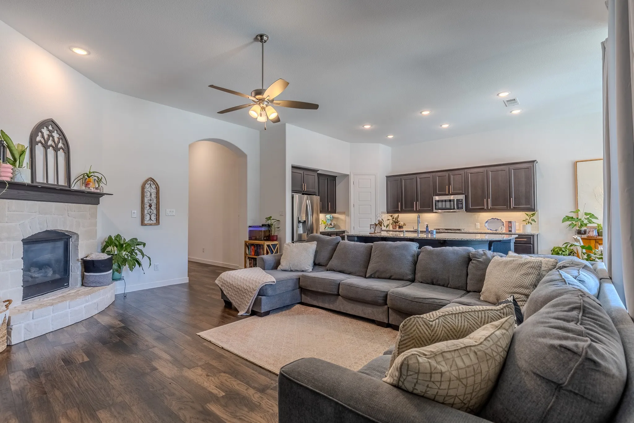Single Family Residence For Sale in Denton County , 1801 Waxwing Trail, Northlake, Texas 76226, 4 Bedroom, 3 Bathroom, 2 Garage spaces, 2,074 Sqft, built in 2018, mls#21374162, Real Estate Agent in Northlake, Homes For Sale in Denton county, Homes For Sale in Northlake, Realtor in Northlake Texas, Real Estate Brokerage Independent Realty Texas, Luminita Cordes Realtor