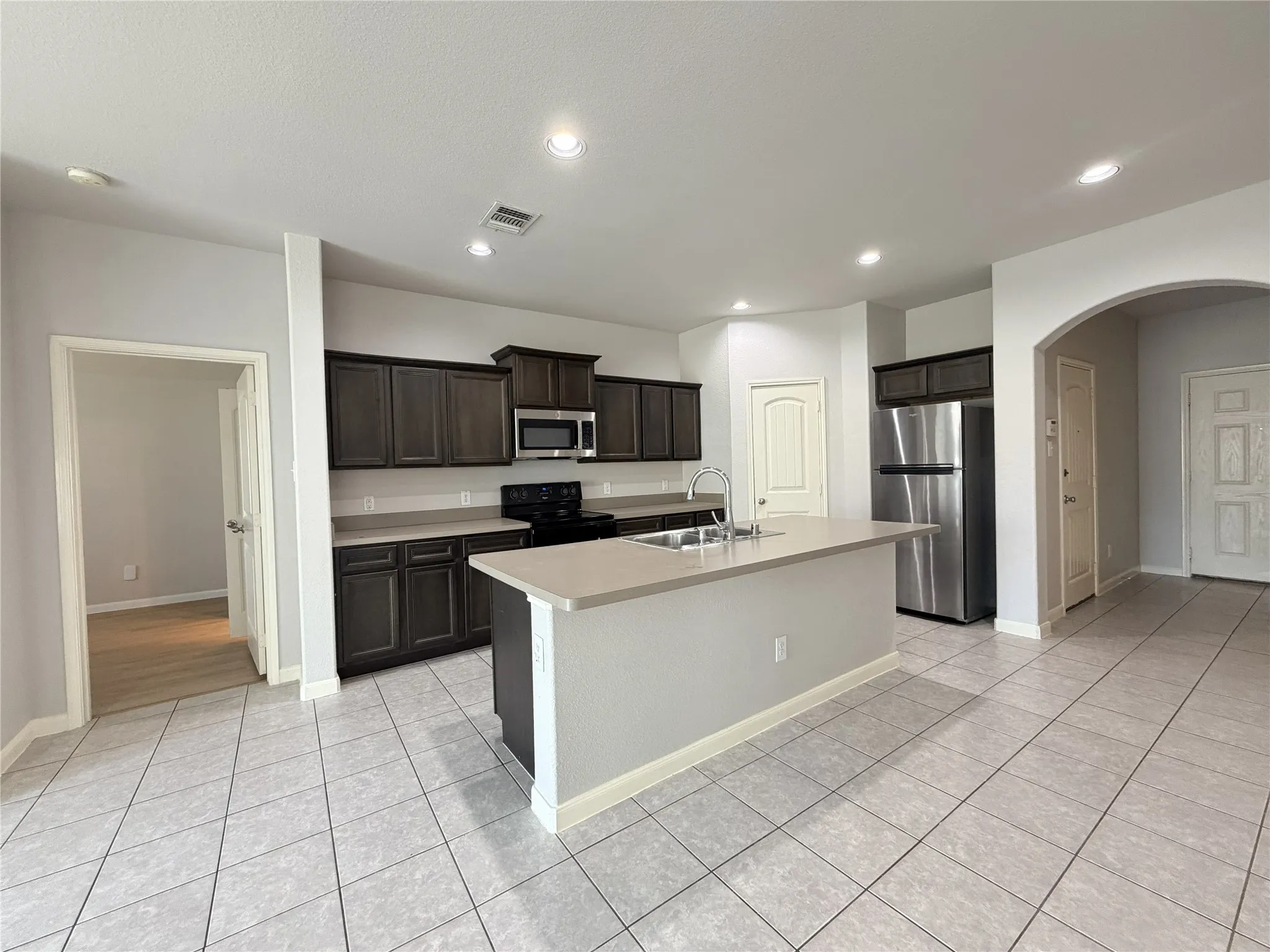 Single Family Residence For Rent in Kaufman County , 4505 Elderberry Street, Forney, Texas 75126, 3 Bedroom, 2 Bathroom, 2 Garage spaces, 1,598 Sqft, built in 2016, mls#21367145, Real Estate Agent in Forney, Homes For Rent in Kaufman county, Homes For Rent in Forney, Realtor in Forney Texas, Real Estate Brokerage Independent Realty Texas, Luminita Cordes Realtor