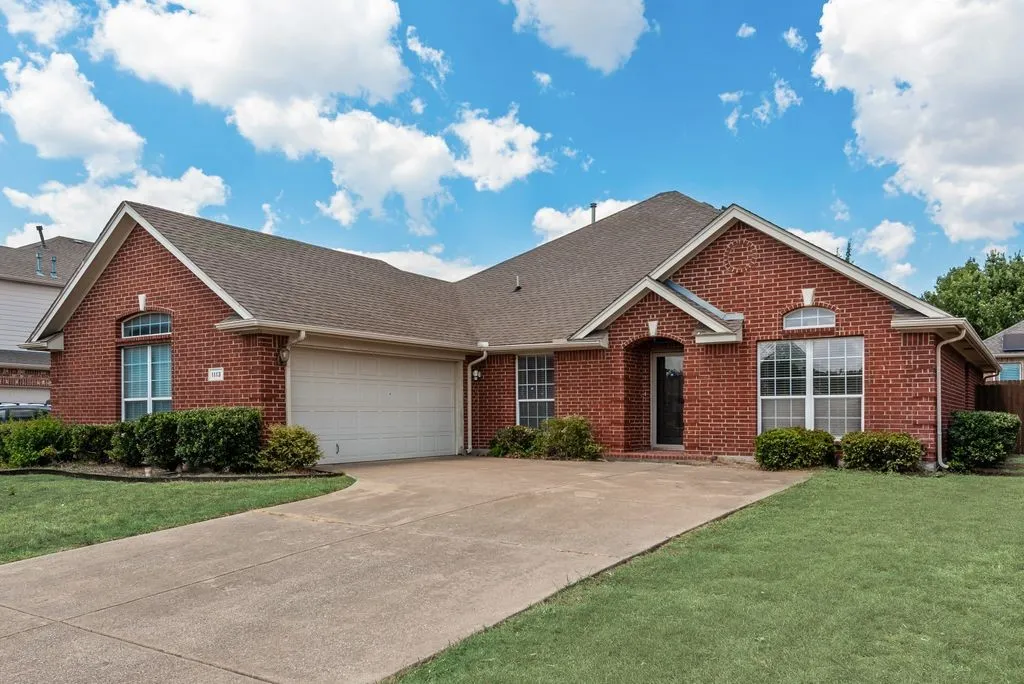 Single Family Residence For Rent in Dallas County , 1113 Noblewood Drive, Glenn Heights, Texas 75154, 3 Bedroom, 2 Bathroom, 2 Garage spaces, 2,148 Sqft, built in 2005, mls#21375692, Real Estate Agent in Glenn Heights, Homes For Rent in Dallas county, Homes For Rent in Glenn Heights, Realtor in Glenn Heights Texas, Real Estate Brokerage Independent Realty Texas, Luminita Cordes Realtor