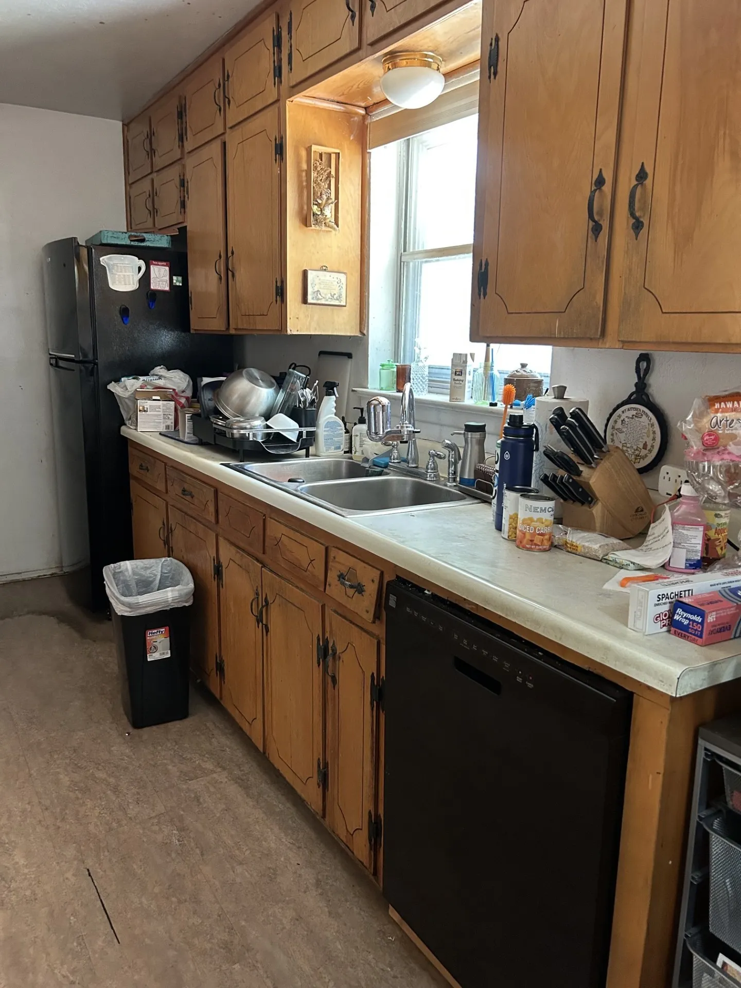 Single Family Residence For Sale in Dallas County , 2202 Candleberry Drive, Mesquite, Texas 75149, 4 Bedroom, 2 Bathroom, 2 Garage spaces, 1,802 Sqft, built in 1964, mls#21373542, Real Estate Agent in Mesquite, Homes For Sale in Dallas county, Homes For Sale in Mesquite, Realtor in Mesquite Texas, Real Estate Brokerage Independent Realty Texas, Luminita Cordes Realtor