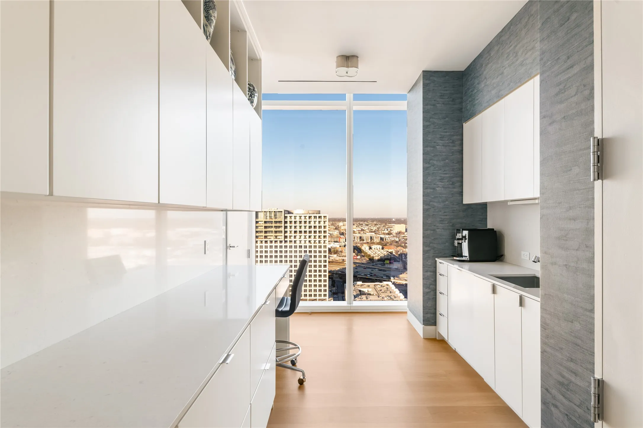 Condominium For Sale in Dallas County , 1747 Leonard Street 2301, Dallas, Texas 75201, 3 Bedroom, 4 Bathroom, 3 Garage spaces, 4,597 Sqft, built in 2024, mls#21374963, Real Estate Agent in Dallas, Homes For Sale in Dallas county, Homes For Sale in Dallas, Realtor in Dallas Texas, Real Estate Brokerage Independent Realty Texas, Luminita Cordes Realtor