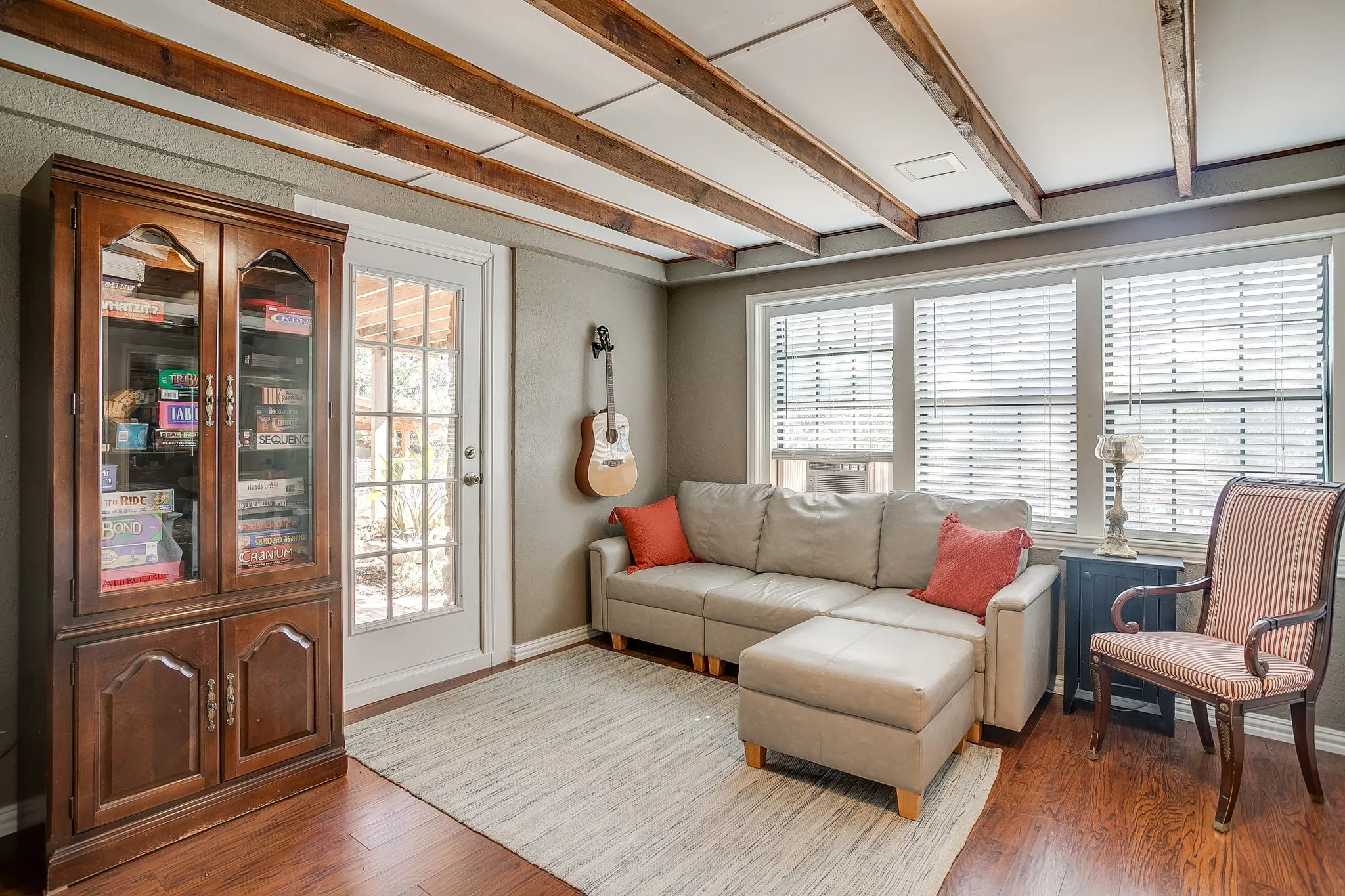Single Family Residence For Sale in Palo Pinto County , 620 NW 6th Street, Mineral Wells, Texas 76067, 4 Bedroom, 2 Bathroom, Garage spaces, 2,649 Sqft, built in 1929, mls#21375037, Real Estate Agent in Mineral Wells, Homes For Sale in Palo Pinto county, Homes For Sale in Mineral Wells, Realtor in Mineral Wells Texas, Real Estate Brokerage Independent Realty Texas, Luminita Cordes Realtor
