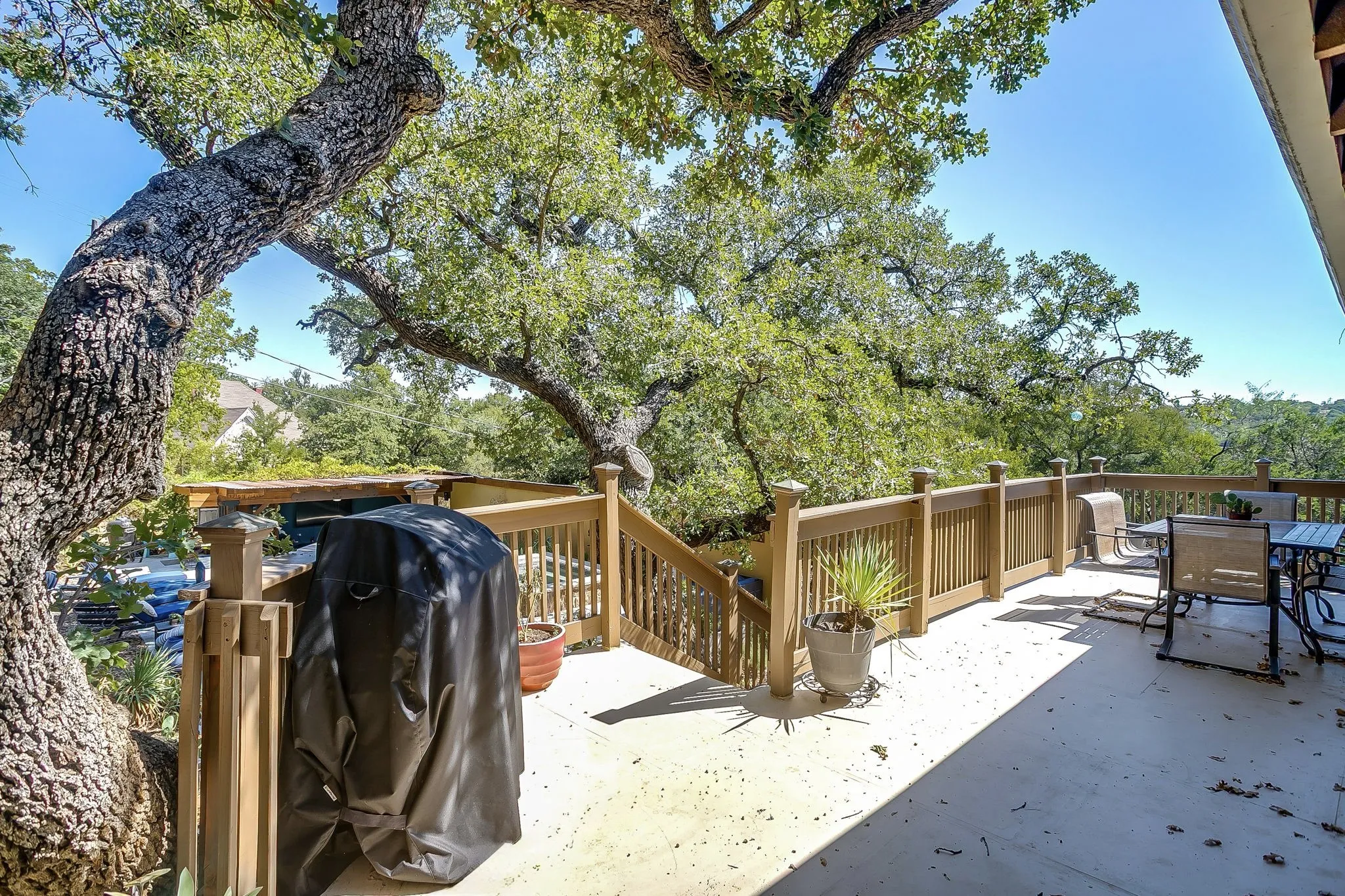 Single Family Residence For Sale in Palo Pinto County , 620 NW 6th Street, Mineral Wells, Texas 76067, 4 Bedroom, 2 Bathroom, Garage spaces, 2,649 Sqft, built in 1929, mls#21375037, Real Estate Agent in Mineral Wells, Homes For Sale in Palo Pinto county, Homes For Sale in Mineral Wells, Realtor in Mineral Wells Texas, Real Estate Brokerage Independent Realty Texas, Luminita Cordes Realtor