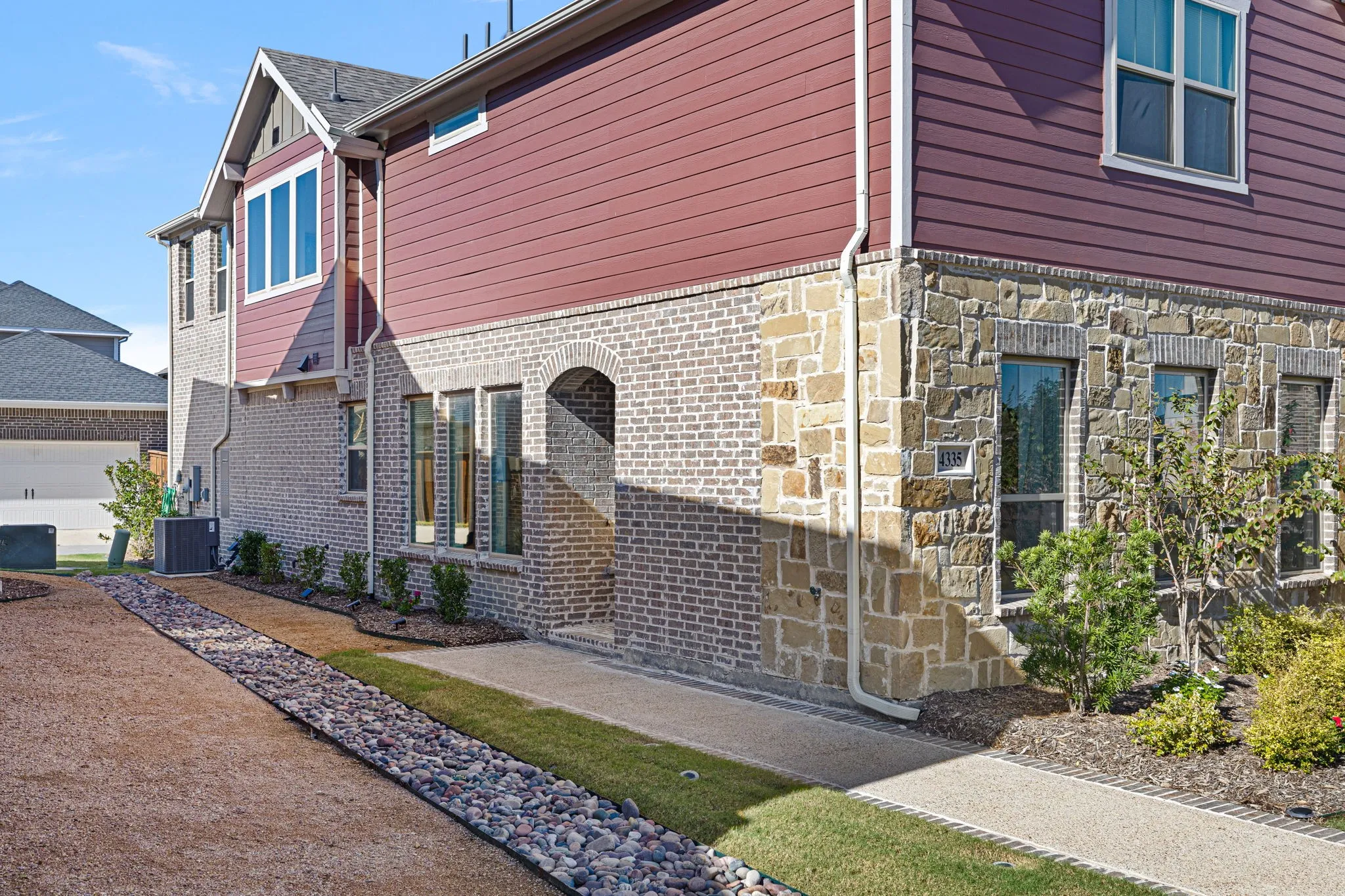 Townhouse For Sale in Tarrant County , 4335 Fall Blossom Drive, Arlington, Texas 76005, 3 Bedroom, 3 Bathroom, 2 Garage spaces, 1,967 Sqft, built in 2022, mls#21375707, Real Estate Agent in Arlington, Homes For Sale in Tarrant county, Homes For Sale in Arlington, Realtor in Arlington Texas, Real Estate Brokerage Independent Realty Texas, Luminita Cordes Realtor