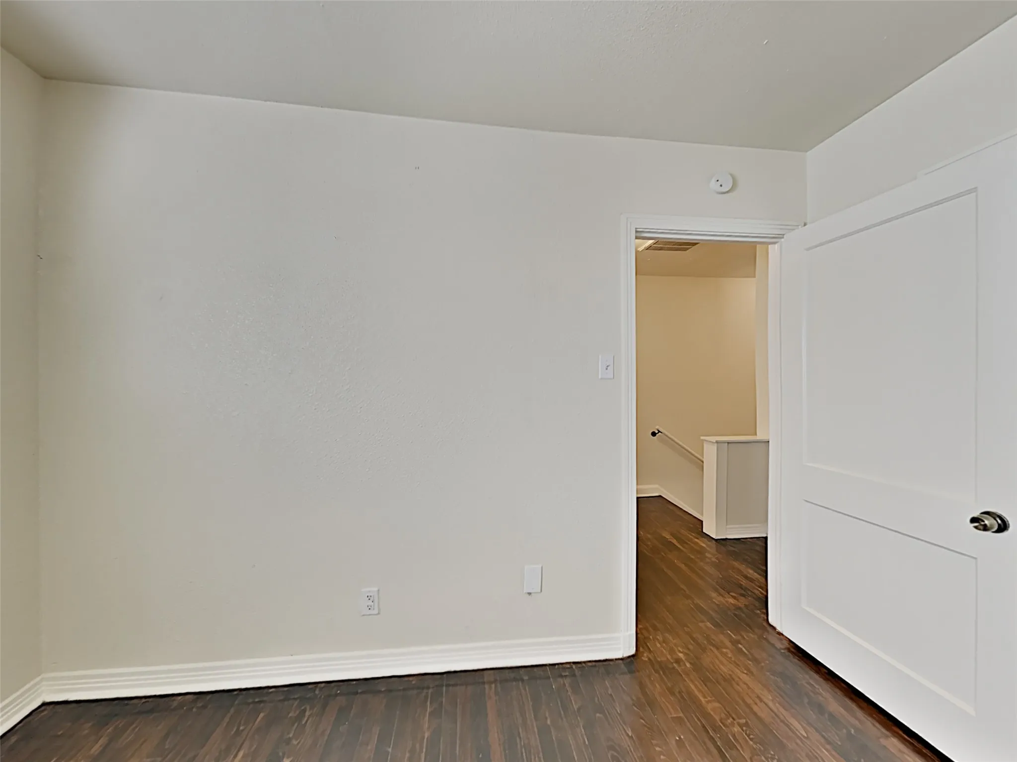 Townhouse For Rent in Dallas County , 6491 Bordeaux Avenue, Dallas, Texas 75209, 2 Bedroom, 1 Bathroom, Garage spaces, 1,027 Sqft, built in 1951, mls#21375716, Real Estate Agent in Dallas, Homes For Rent in Dallas county, Homes For Rent in Dallas, Realtor in Dallas Texas, Real Estate Brokerage Independent Realty Texas, Luminita Cordes Realtor