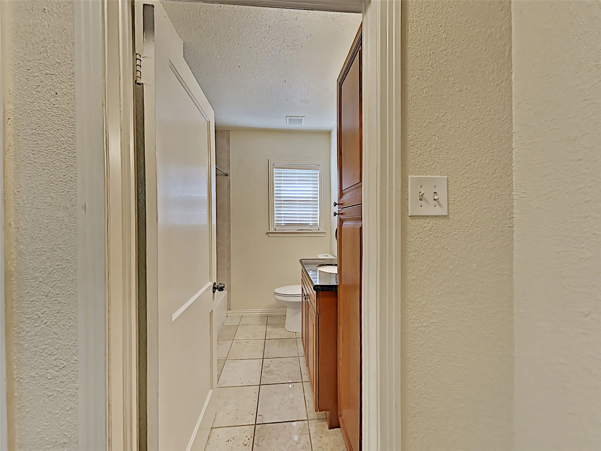 Townhouse For Rent in Dallas County , 6491 Bordeaux Avenue, Dallas, Texas 75209, 2 Bedroom, 1 Bathroom, Garage spaces, 1,027 Sqft, built in 1951, mls#21375716, Real Estate Agent in Dallas, Homes For Rent in Dallas county, Homes For Rent in Dallas, Realtor in Dallas Texas, Real Estate Brokerage Independent Realty Texas, Luminita Cordes Realtor