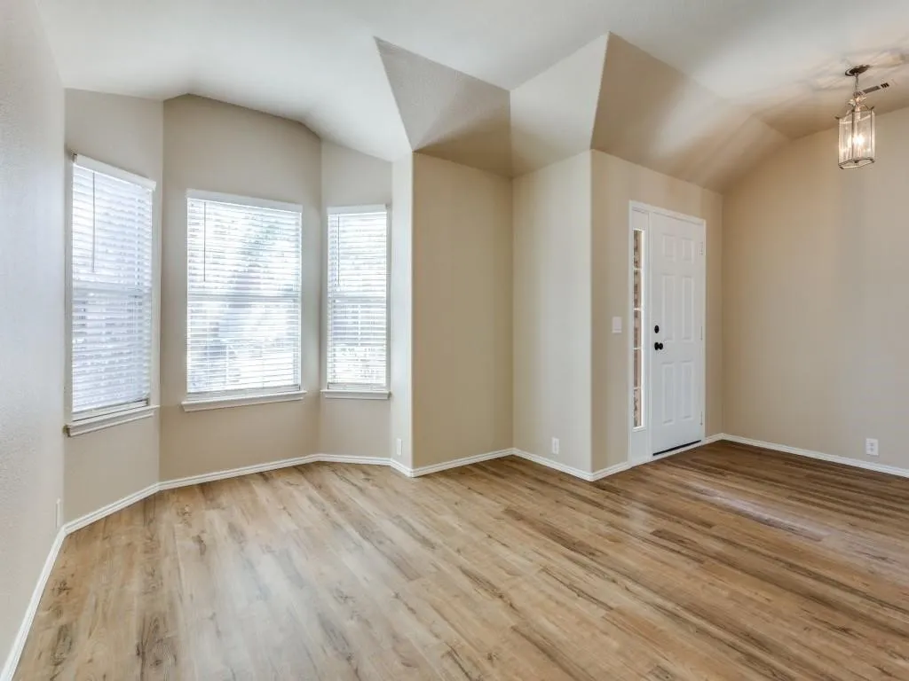 Single Family Residence For Rent in Denton County , 1905 Morning Dove, Aubrey, Texas 76227, 3 Bedroom, 2 Bathroom, 2 Garage spaces, 1,763 Sqft, built in 2008, mls#21375710, Real Estate Agent in Aubrey, Homes For Rent in Denton county, Homes For Rent in Aubrey, Realtor in Aubrey Texas, Real Estate Brokerage Independent Realty Texas, Luminita Cordes Realtor