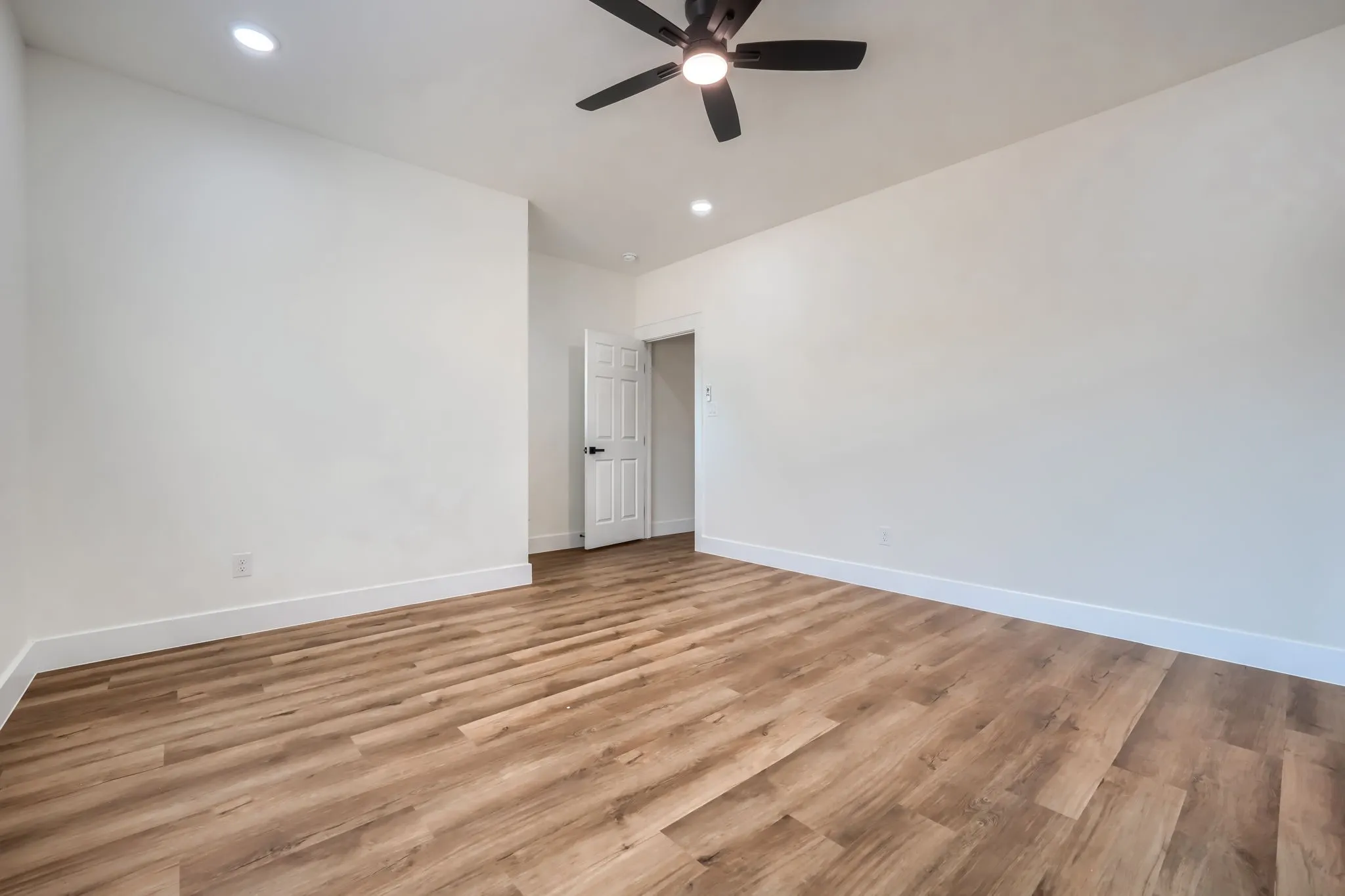 Duplex For Rent in Tarrant County , 3323 Howard Street, Fort Worth, Texas 76119, 4 Bedroom, 3 Bathroom, 2 Garage spaces, 2,926 Sqft, built in 2026, mls#21360912, Real Estate Agent in Fort Worth, Homes For Rent in Tarrant county, Homes For Rent in Fort Worth, Realtor in Fort Worth Texas, Real Estate Brokerage Independent Realty Texas, Luminita Cordes Realtor
