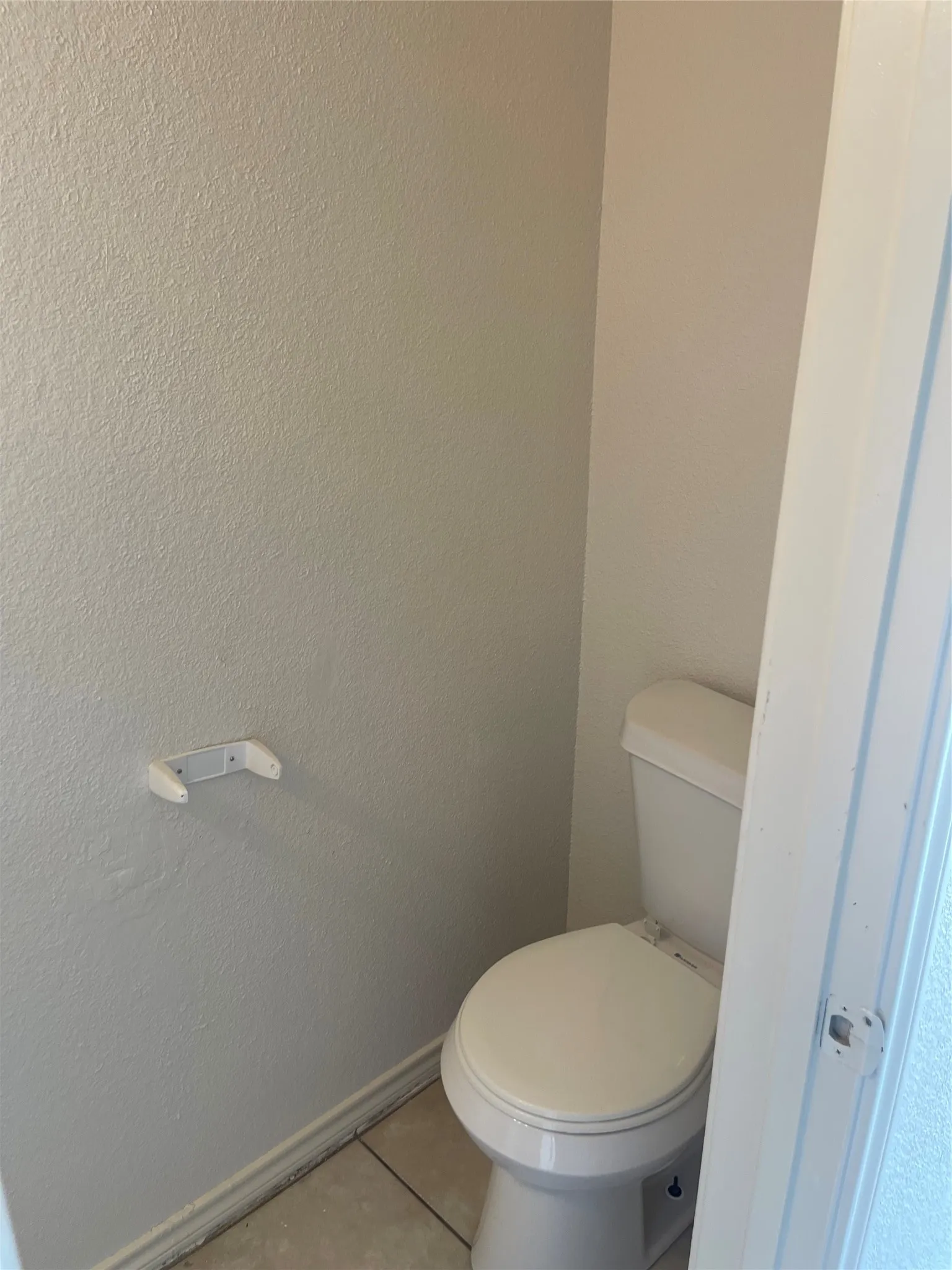 Townhouse For Rent in Tarrant County , 4606 Alamosa Street, Fort Worth, Texas 76119, 3 Bedroom, 3 Bathroom, 1 Garage spaces, 1,368 Sqft, built in 2005, mls#21375719, Real Estate Agent in Fort Worth, Homes For Rent in Tarrant county, Homes For Rent in Fort Worth, Realtor in Fort Worth Texas, Real Estate Brokerage Independent Realty Texas, Luminita Cordes Realtor