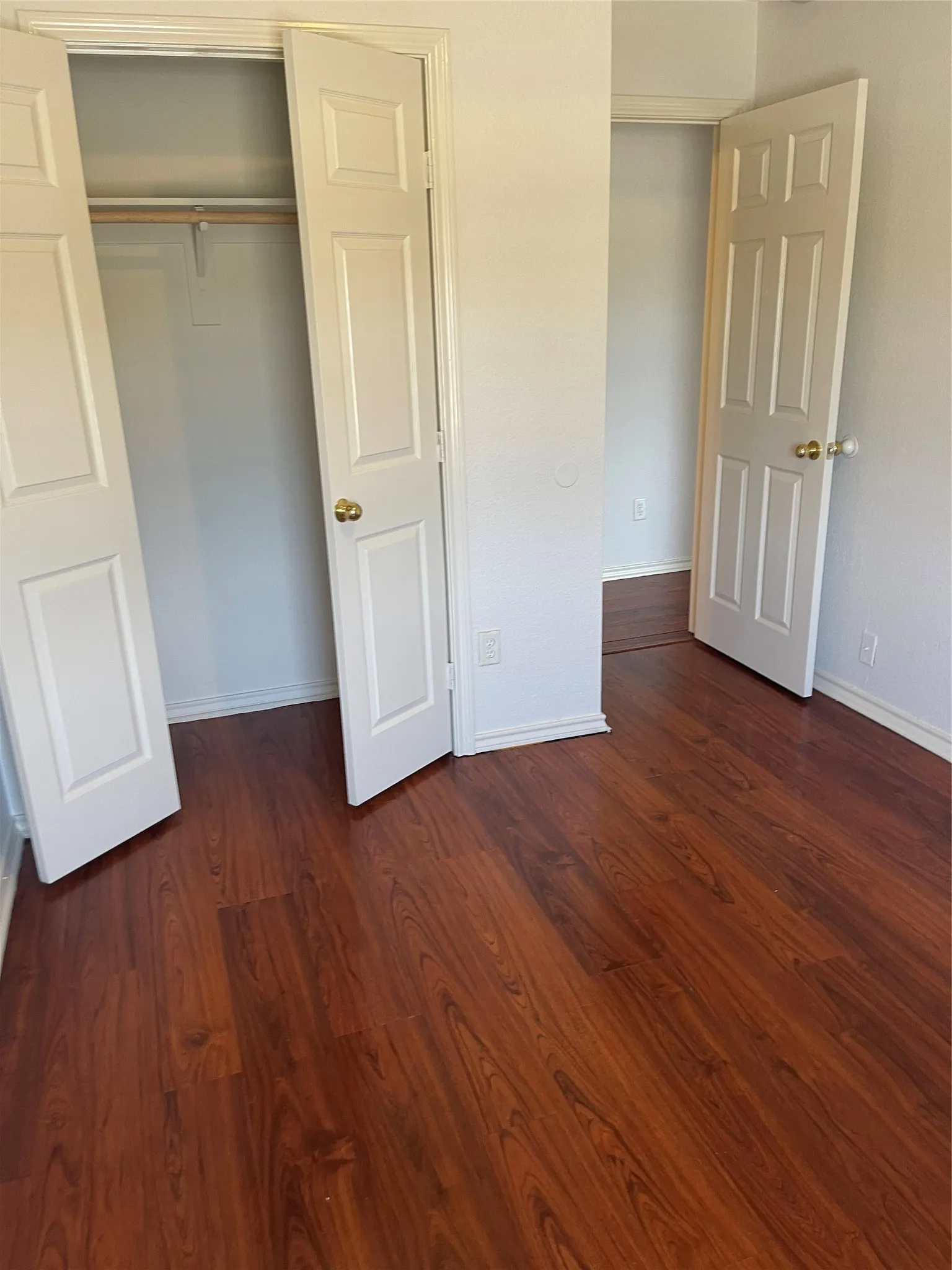 Townhouse For Rent in Tarrant County , 4606 Alamosa Street, Fort Worth, Texas 76119, 3 Bedroom, 3 Bathroom, 1 Garage spaces, 1,368 Sqft, built in 2005, mls#21375719, Real Estate Agent in Fort Worth, Homes For Rent in Tarrant county, Homes For Rent in Fort Worth, Realtor in Fort Worth Texas, Real Estate Brokerage Independent Realty Texas, Luminita Cordes Realtor