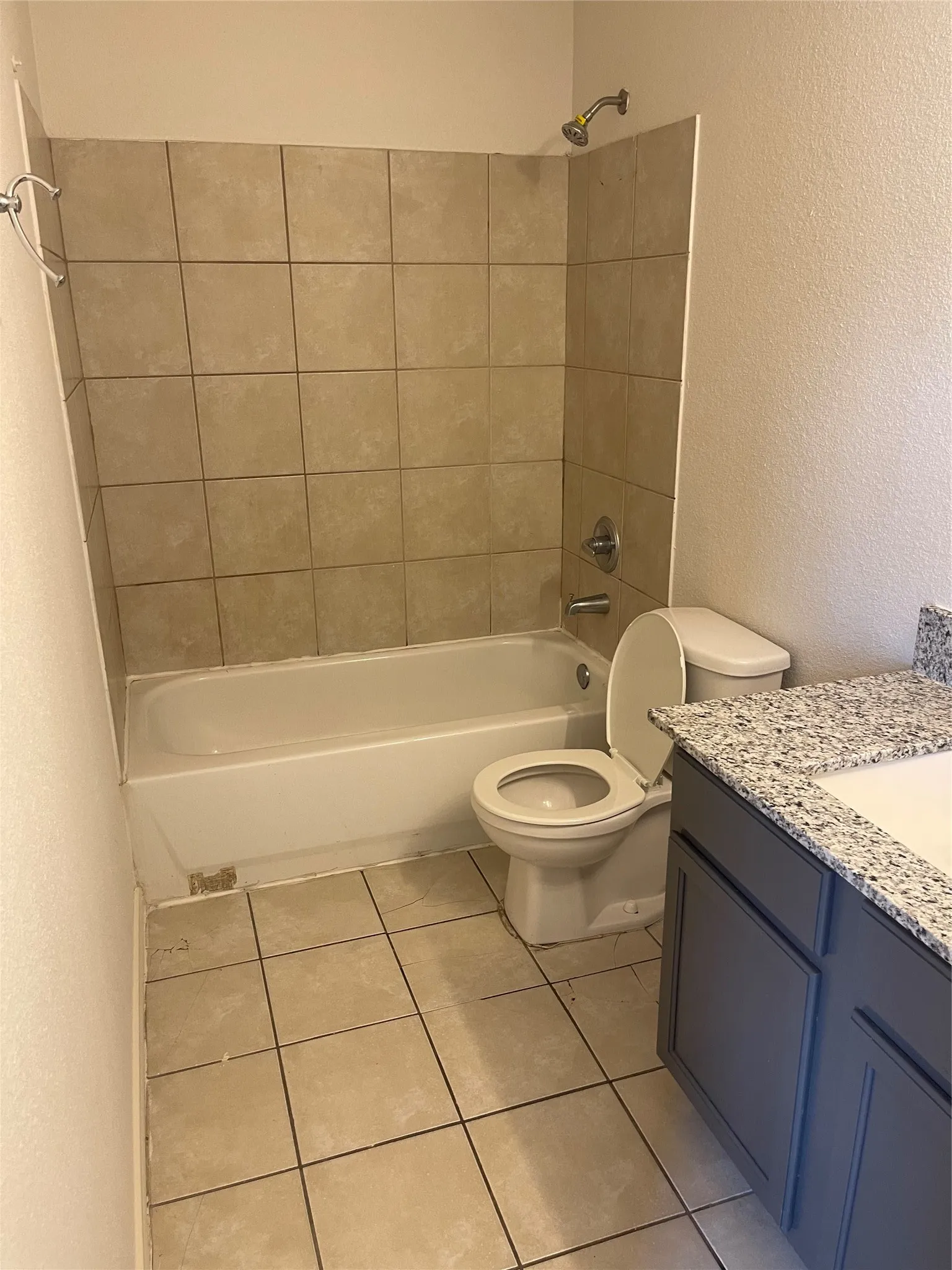 Townhouse For Rent in Tarrant County , 4606 Alamosa Street, Fort Worth, Texas 76119, 3 Bedroom, 3 Bathroom, 1 Garage spaces, 1,368 Sqft, built in 2005, mls#21375719, Real Estate Agent in Fort Worth, Homes For Rent in Tarrant county, Homes For Rent in Fort Worth, Realtor in Fort Worth Texas, Real Estate Brokerage Independent Realty Texas, Luminita Cordes Realtor