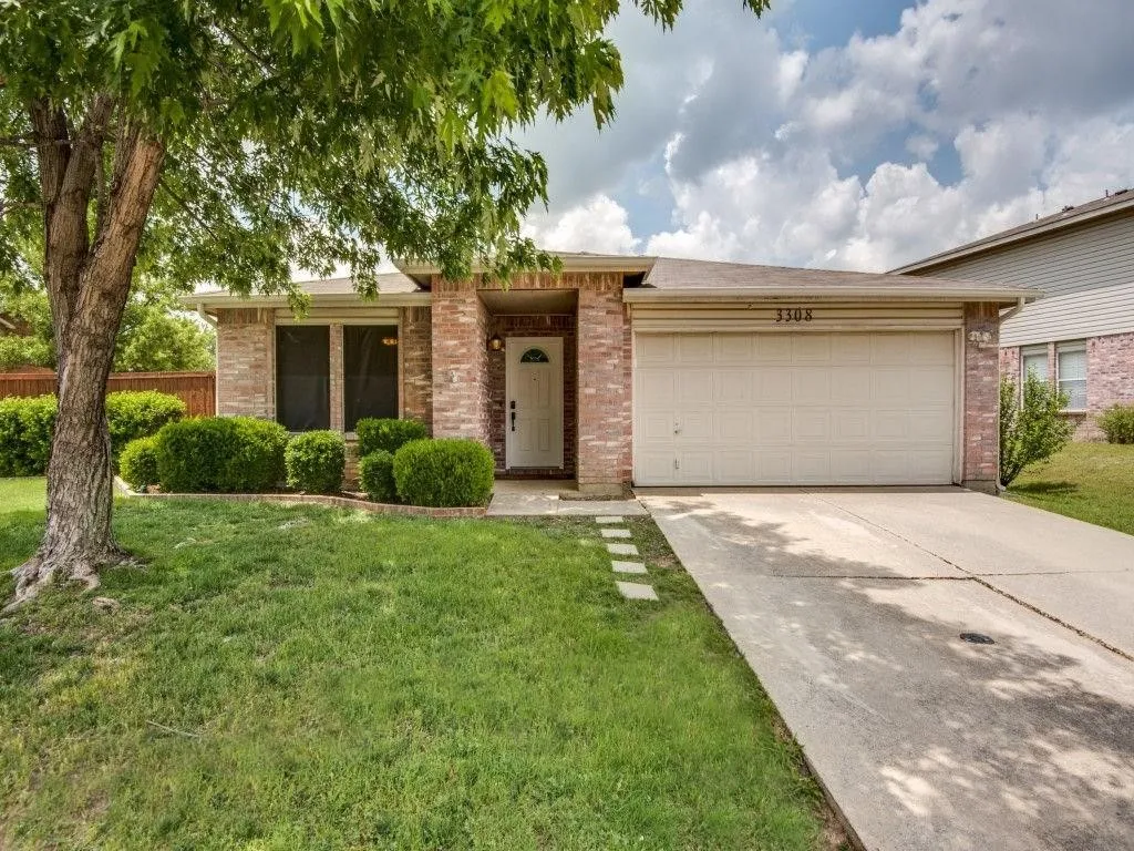 Single Family Residence For Rent in Collin County , 3308 Jacobs Drive, Mc Kinney, Texas 75070, 4 Bedroom, 2 Bathroom, 2 Garage spaces, 2,098 Sqft, built in 1998, mls#21375729, Real Estate Agent in Mc Kinney, Homes For Rent in Collin county, Homes For Rent in Mc Kinney, Realtor in Mc Kinney Texas, Real Estate Brokerage Independent Realty Texas, Luminita Cordes Realtor