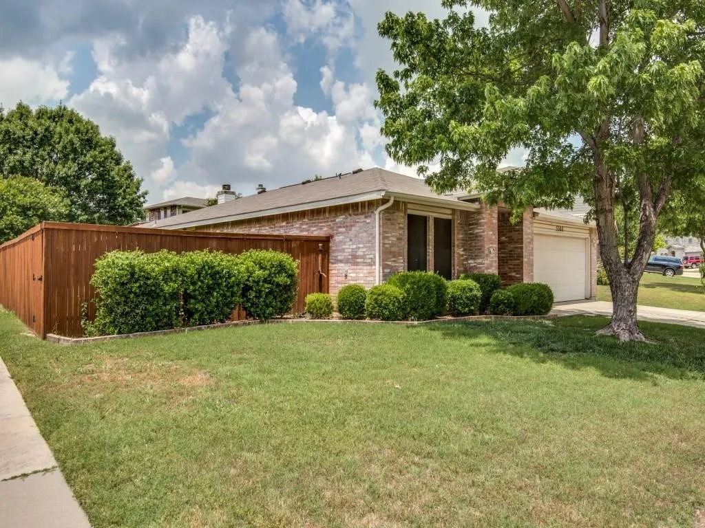Single Family Residence For Rent in Collin County , 3308 Jacobs Drive, Mc Kinney, Texas 75070, 4 Bedroom, 2 Bathroom, 2 Garage spaces, 2,098 Sqft, built in 1998, mls#21375729, Real Estate Agent in Mc Kinney, Homes For Rent in Collin county, Homes For Rent in Mc Kinney, Realtor in Mc Kinney Texas, Real Estate Brokerage Independent Realty Texas, Luminita Cordes Realtor