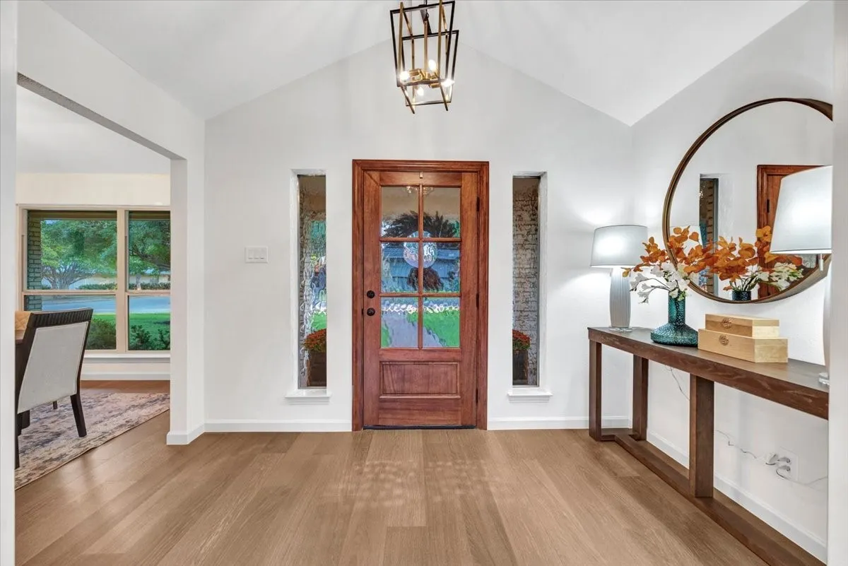 Single Family Residence For Sale in Collin County , 2801 W Aspen Court, Plano, Texas 75075, 4 Bedroom, 3 Bathroom, 2 Garage spaces, 2,831 Sqft, built in 1975, mls#21375603, Real Estate Agent in Plano, Homes For Sale in Collin county, Homes For Sale in Plano, Realtor in Plano Texas, Real Estate Brokerage Independent Realty Texas, Luminita Cordes Realtor