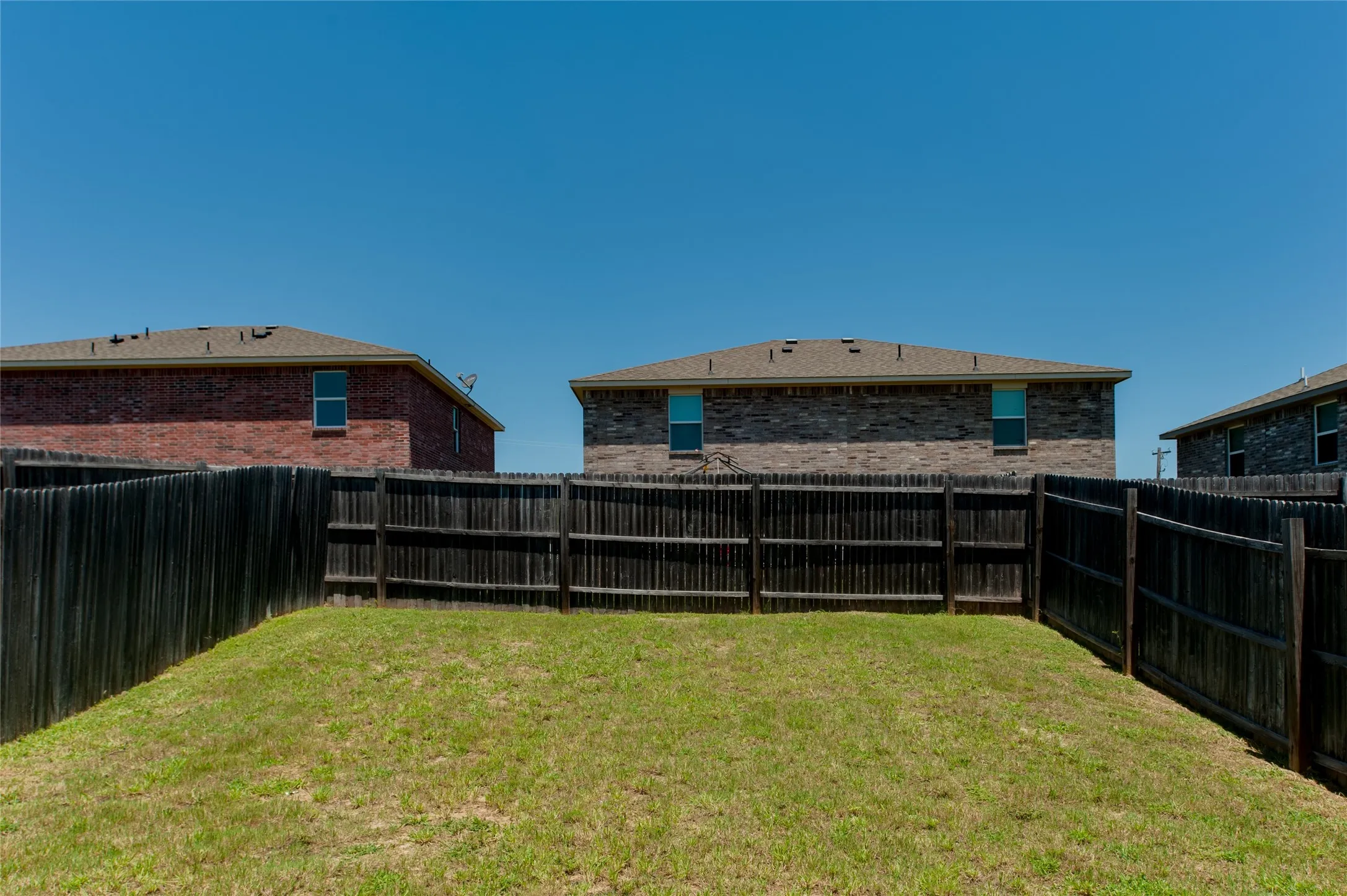Duplex For Rent in Collin County , 706 Parkplace Ridge, Princeton, Texas 75407, 3 Bedroom, 3 Bathroom, 1 Garage spaces, 1,317 Sqft, built in 2009, mls#21375730, Real Estate Agent in Princeton, Homes For Rent in Collin county, Homes For Rent in Princeton, Realtor in Princeton Texas, Real Estate Brokerage Independent Realty Texas, Luminita Cordes Realtor