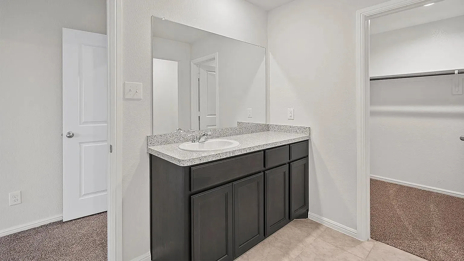 Single Family Residence For Sale in Tarrant County , 637 Cofer Way, Fort Worth, Texas 76131, 3 Bedroom, 2 Bathroom, 2 Garage spaces, 1,447 Sqft, built in 2024, mls#21375685, Real Estate Agent in Fort Worth, Homes For Sale in Tarrant county, Homes For Sale in Fort Worth, Realtor in Fort Worth Texas, Real Estate Brokerage Independent Realty Texas, Luminita Cordes Realtor