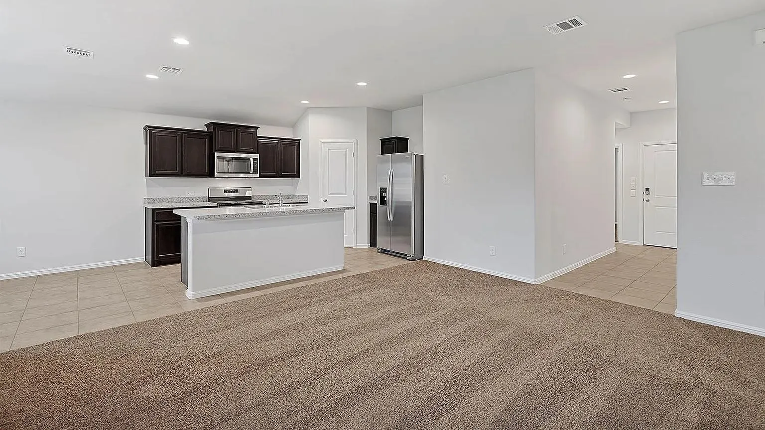 Single Family Residence For Sale in Tarrant County , 637 Cofer Way, Fort Worth, Texas 76131, 3 Bedroom, 2 Bathroom, 2 Garage spaces, 1,447 Sqft, built in 2024, mls#21375685, Real Estate Agent in Fort Worth, Homes For Sale in Tarrant county, Homes For Sale in Fort Worth, Realtor in Fort Worth Texas, Real Estate Brokerage Independent Realty Texas, Luminita Cordes Realtor