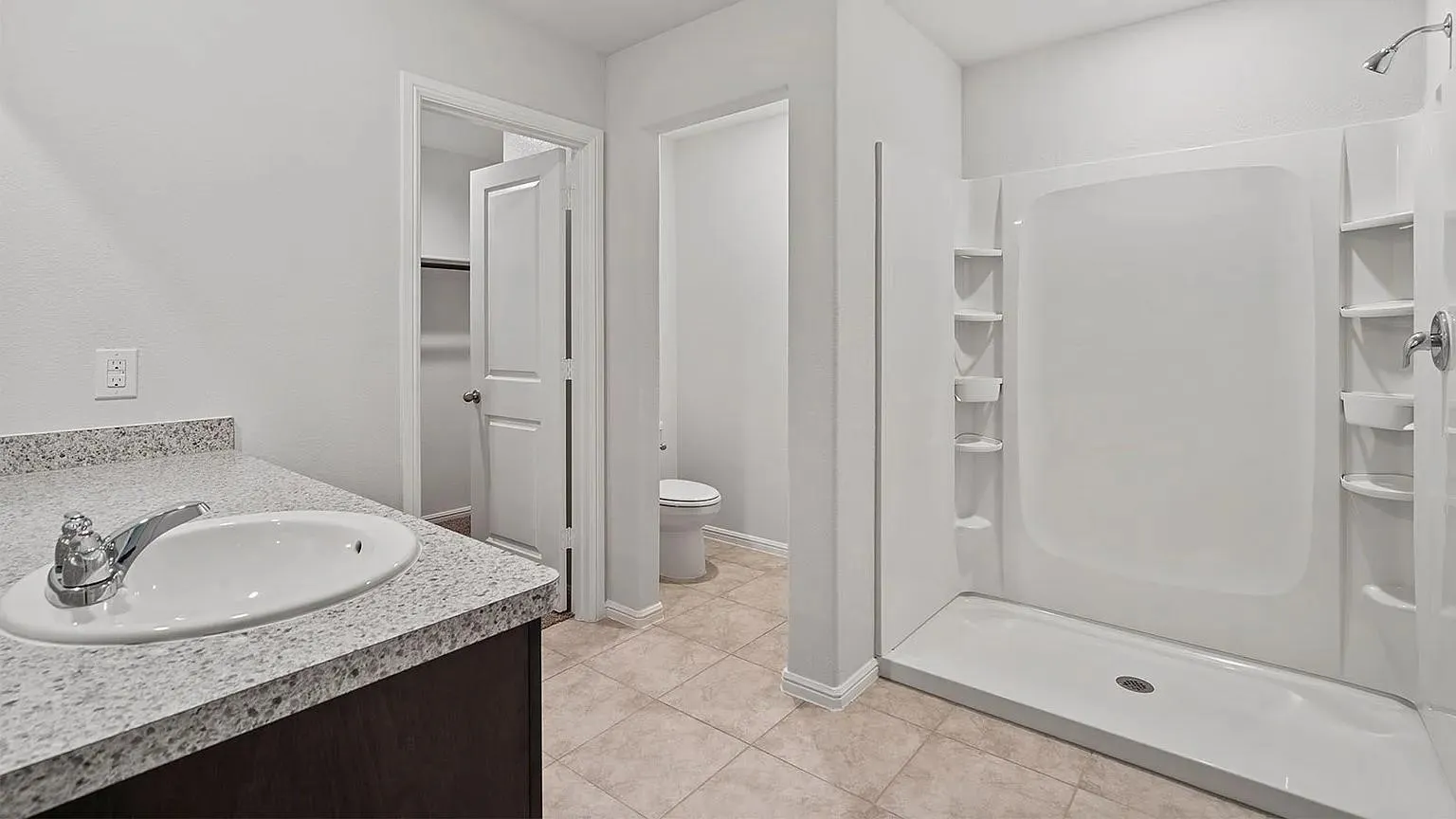 Single Family Residence For Sale in Tarrant County , 637 Cofer Way, Fort Worth, Texas 76131, 3 Bedroom, 2 Bathroom, 2 Garage spaces, 1,447 Sqft, built in 2024, mls#21375685, Real Estate Agent in Fort Worth, Homes For Sale in Tarrant county, Homes For Sale in Fort Worth, Realtor in Fort Worth Texas, Real Estate Brokerage Independent Realty Texas, Luminita Cordes Realtor