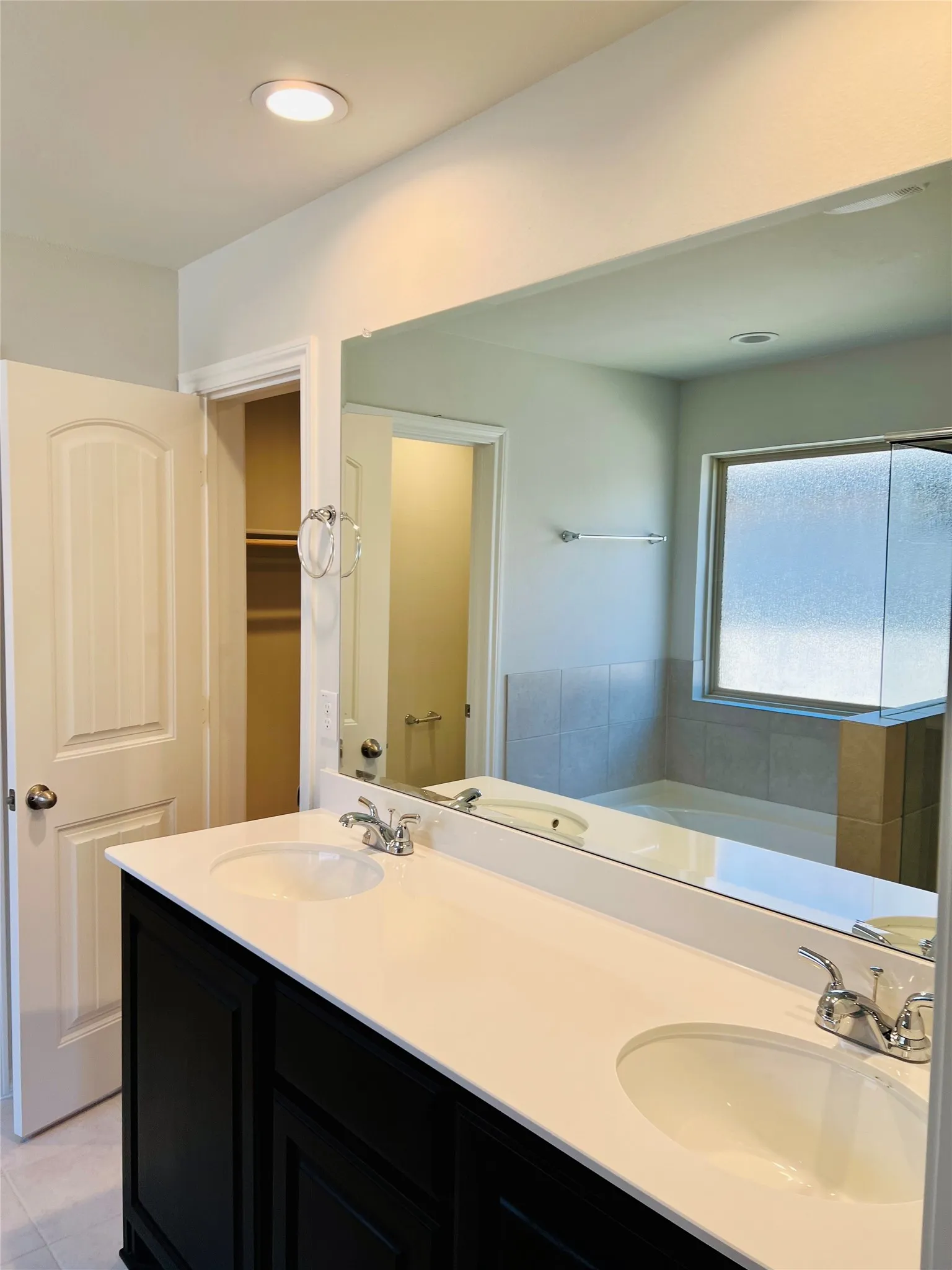 Single Family Residence For Rent in Tarrant County , 3504 Tahiti Lane, Fort Worth, Texas 76123, 4 Bedroom, 2 Bathroom, 2 Garage spaces, 1,951 Sqft, built in 2023, mls#21375739, Real Estate Agent in Fort Worth, Homes For Rent in Tarrant county, Homes For Rent in Fort Worth, Realtor in Fort Worth Texas, Real Estate Brokerage Independent Realty Texas, Luminita Cordes Realtor