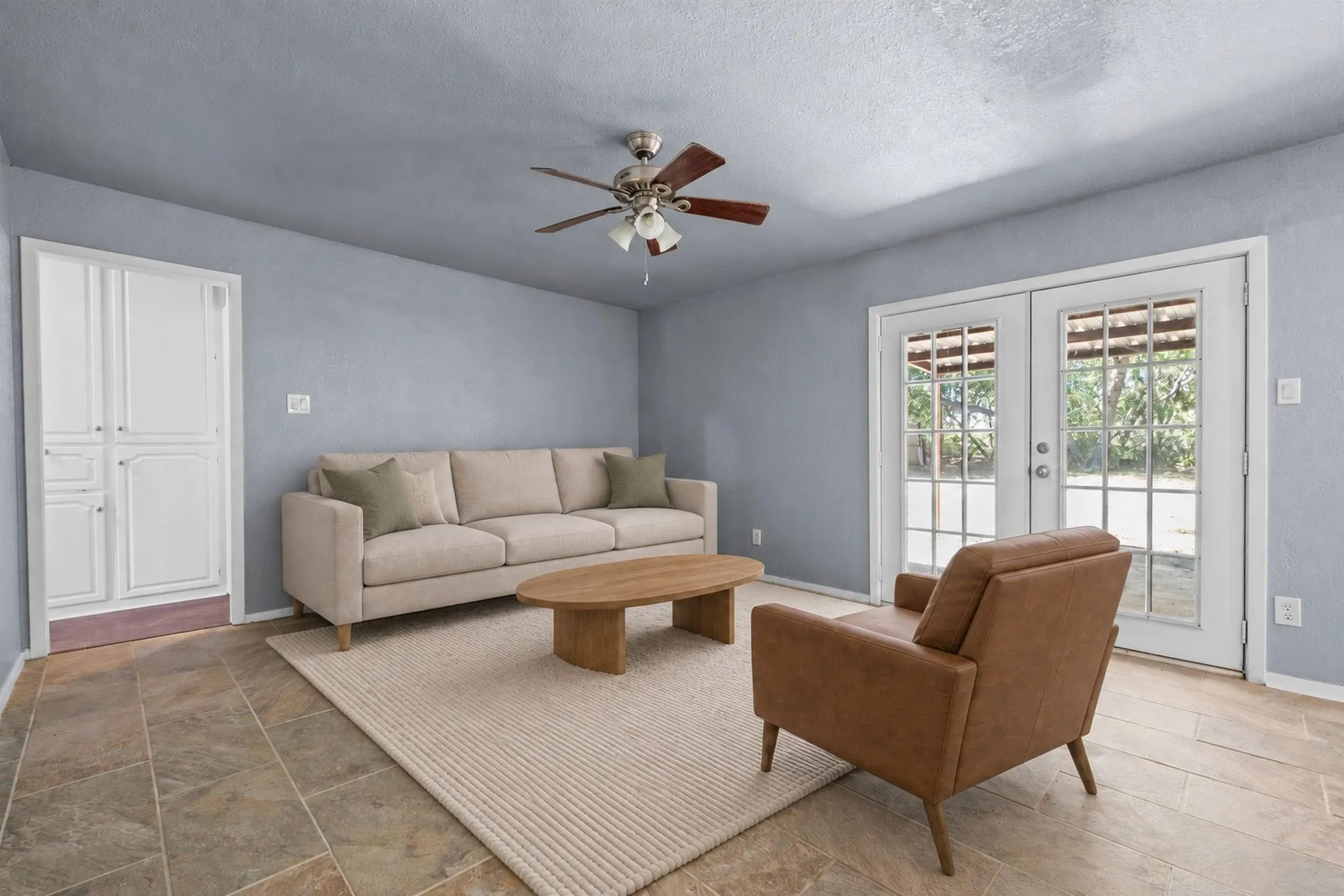 Single Family Residence For Rent in Hood County , 1729 W Doyle Street, Granbury, Texas 76048, 3 Bedroom, 2 Bathroom, 2 Garage spaces, 1,203 Sqft, built in 1985, mls#21375720, Real Estate Agent in Granbury, Homes For Rent in Hood county, Homes For Rent in Granbury, Realtor in Granbury Texas, Real Estate Brokerage Independent Realty Texas, Luminita Cordes Realtor