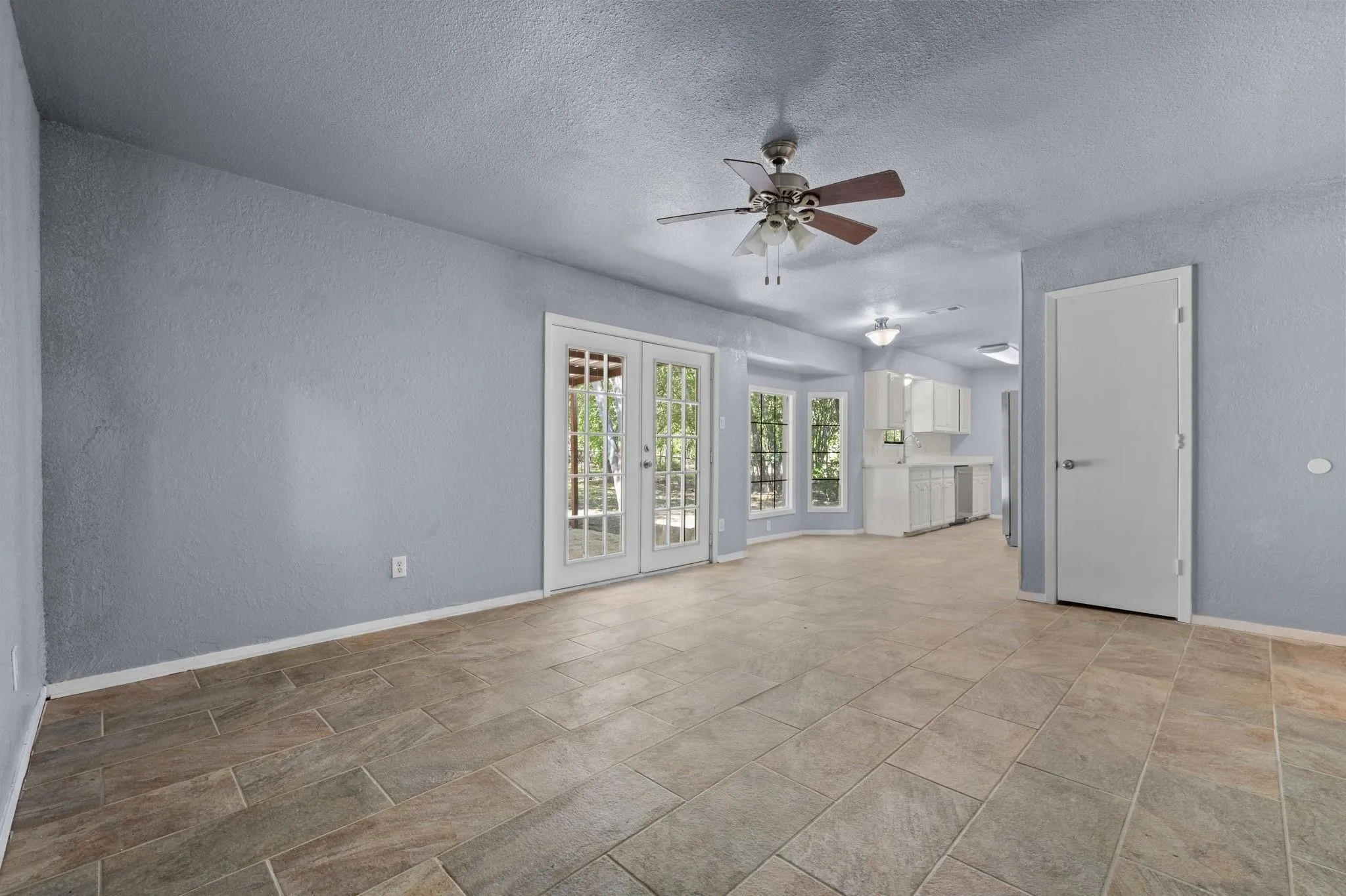 Single Family Residence For Rent in Hood County , 1729 W Doyle Street, Granbury, Texas 76048, 3 Bedroom, 2 Bathroom, 2 Garage spaces, 1,203 Sqft, built in 1985, mls#21375720, Real Estate Agent in Granbury, Homes For Rent in Hood county, Homes For Rent in Granbury, Realtor in Granbury Texas, Real Estate Brokerage Independent Realty Texas, Luminita Cordes Realtor