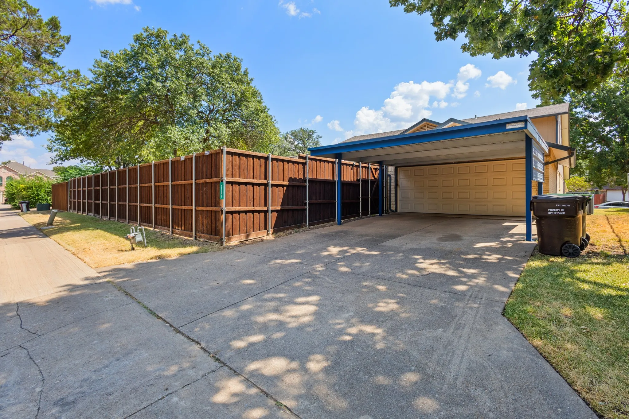 Single Family Residence For Sale in Collin County , 3309 E Park Boulevard, Plano, Texas 75074, 4 Bedroom, 3 Bathroom, 2 Garage spaces, 2,412 Sqft, built in 1976, mls#21375732, Real Estate Agent in Plano, Homes For Sale in Collin county, Homes For Sale in Plano, Realtor in Plano Texas, Real Estate Brokerage Independent Realty Texas, Luminita Cordes Realtor