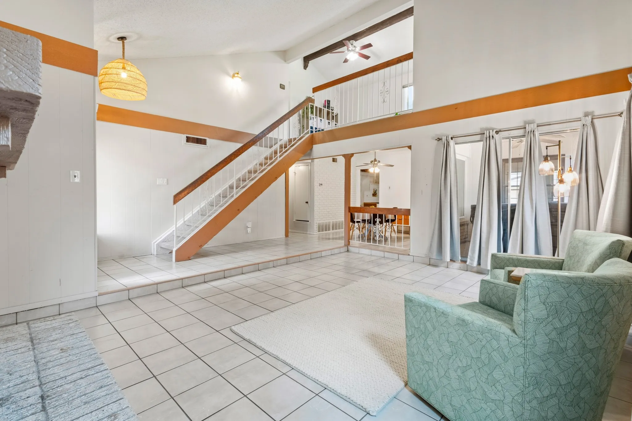 Single Family Residence For Sale in Collin County , 3309 E Park Boulevard, Plano, Texas 75074, 4 Bedroom, 3 Bathroom, 2 Garage spaces, 2,412 Sqft, built in 1976, mls#21375732, Real Estate Agent in Plano, Homes For Sale in Collin county, Homes For Sale in Plano, Realtor in Plano Texas, Real Estate Brokerage Independent Realty Texas, Luminita Cordes Realtor