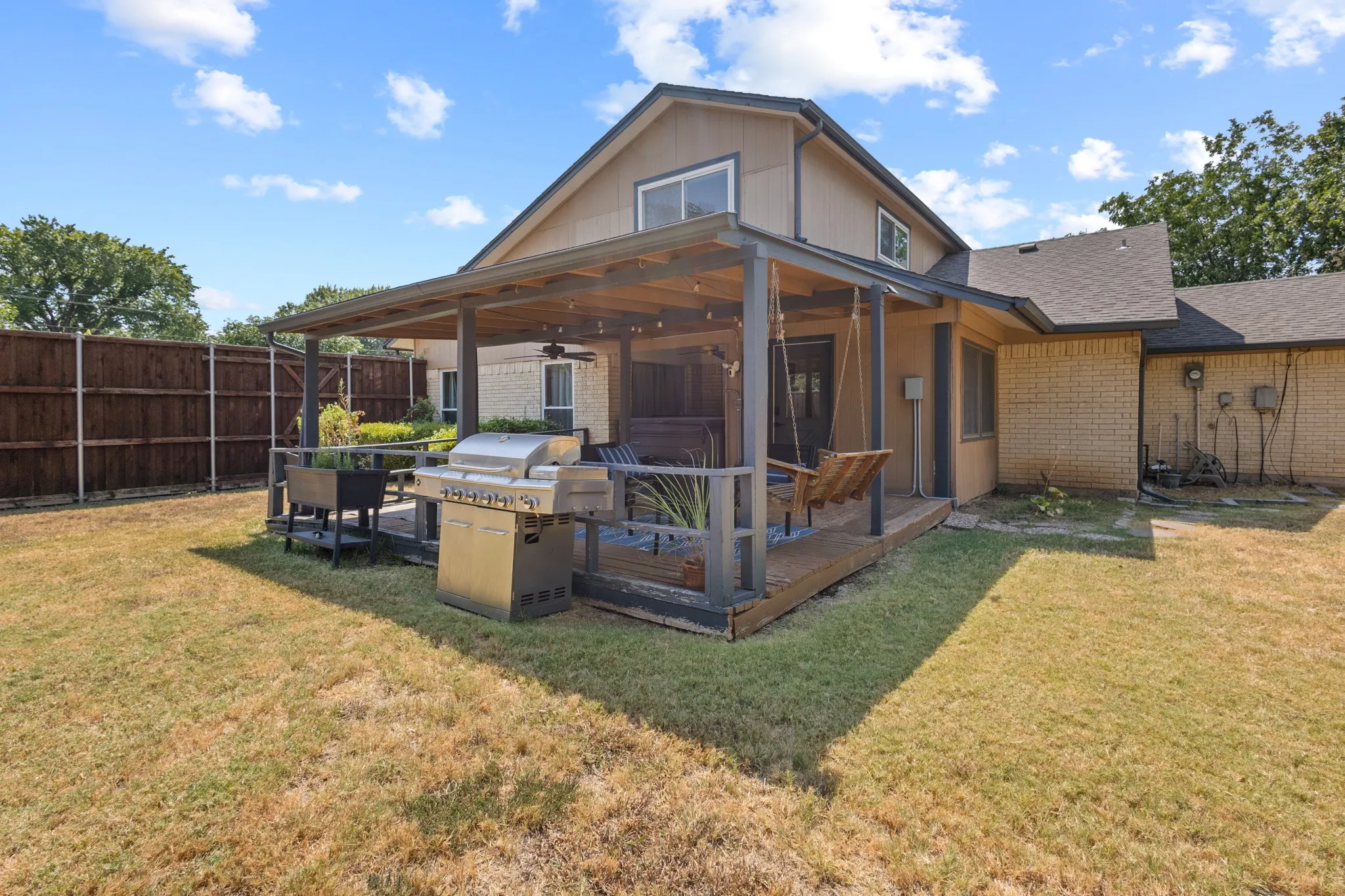 Single Family Residence For Sale in Collin County , 3309 E Park Boulevard, Plano, Texas 75074, 4 Bedroom, 3 Bathroom, 2 Garage spaces, 2,412 Sqft, built in 1976, mls#21375732, Real Estate Agent in Plano, Homes For Sale in Collin county, Homes For Sale in Plano, Realtor in Plano Texas, Real Estate Brokerage Independent Realty Texas, Luminita Cordes Realtor