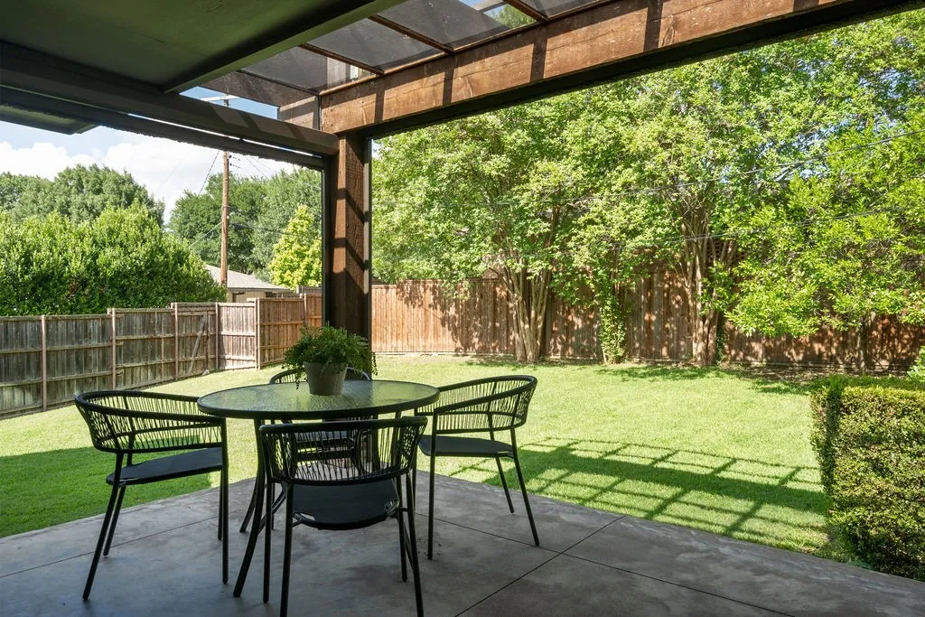 Single Family Residence For Rent in Dallas County , 7009 Eudora Drive, Dallas, Texas 75230, 4 Bedroom, 4 Bathroom, 2 Garage spaces, 3,283 Sqft, built in 1956, mls#21374684, Real Estate Agent in Dallas, Homes For Rent in Dallas county, Homes For Rent in Dallas, Realtor in Dallas Texas, Real Estate Brokerage Independent Realty Texas, Luminita Cordes Realtor